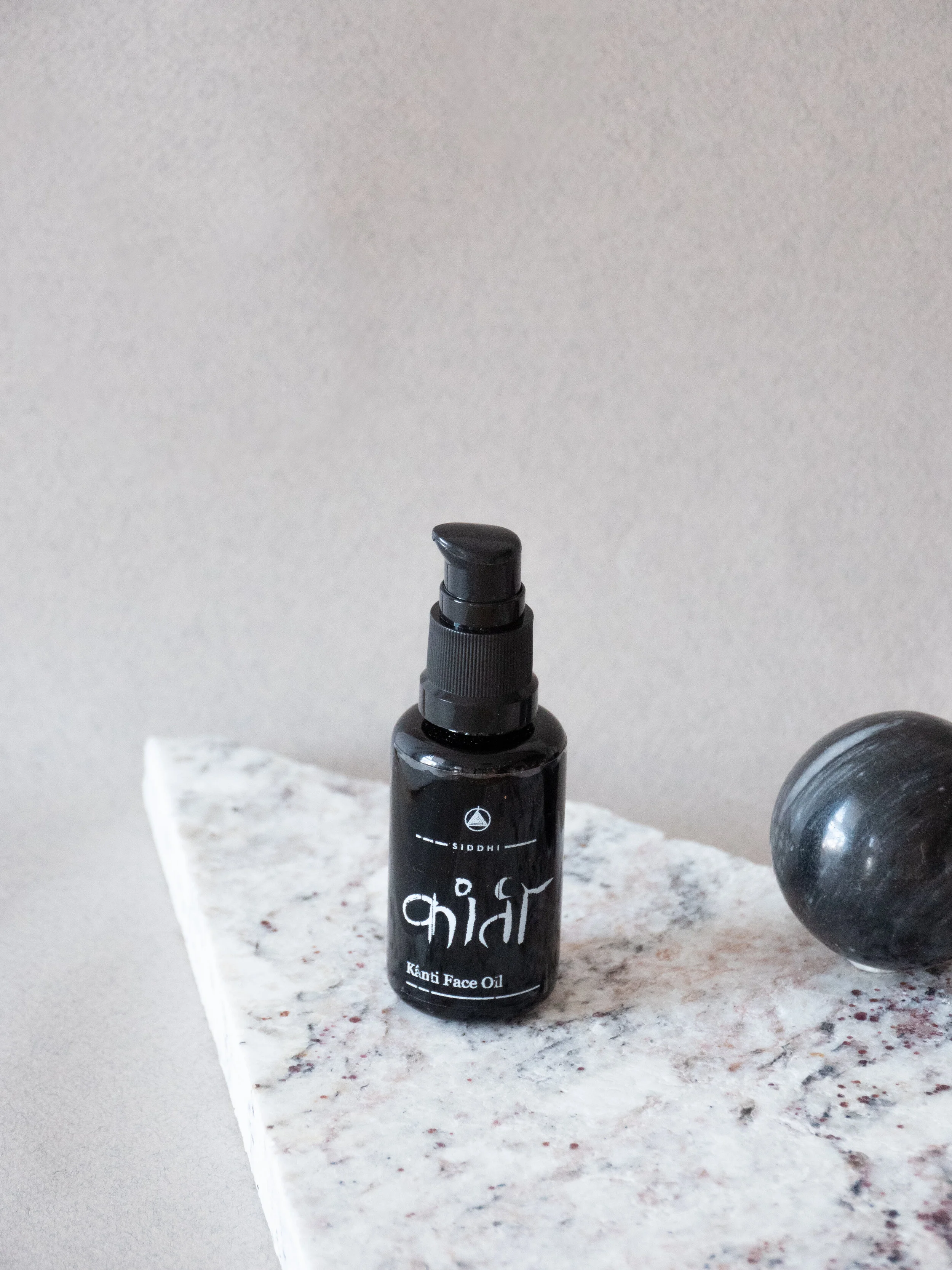 Kayakalpa-Alchemy-Foundation_Kanti-Face-Oil.jpg