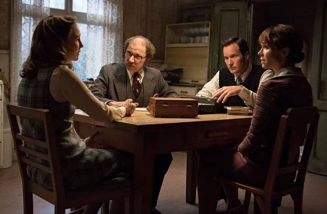 "The Conjuring 2" – Experience The Haunting With The Virtual Reality Trailer