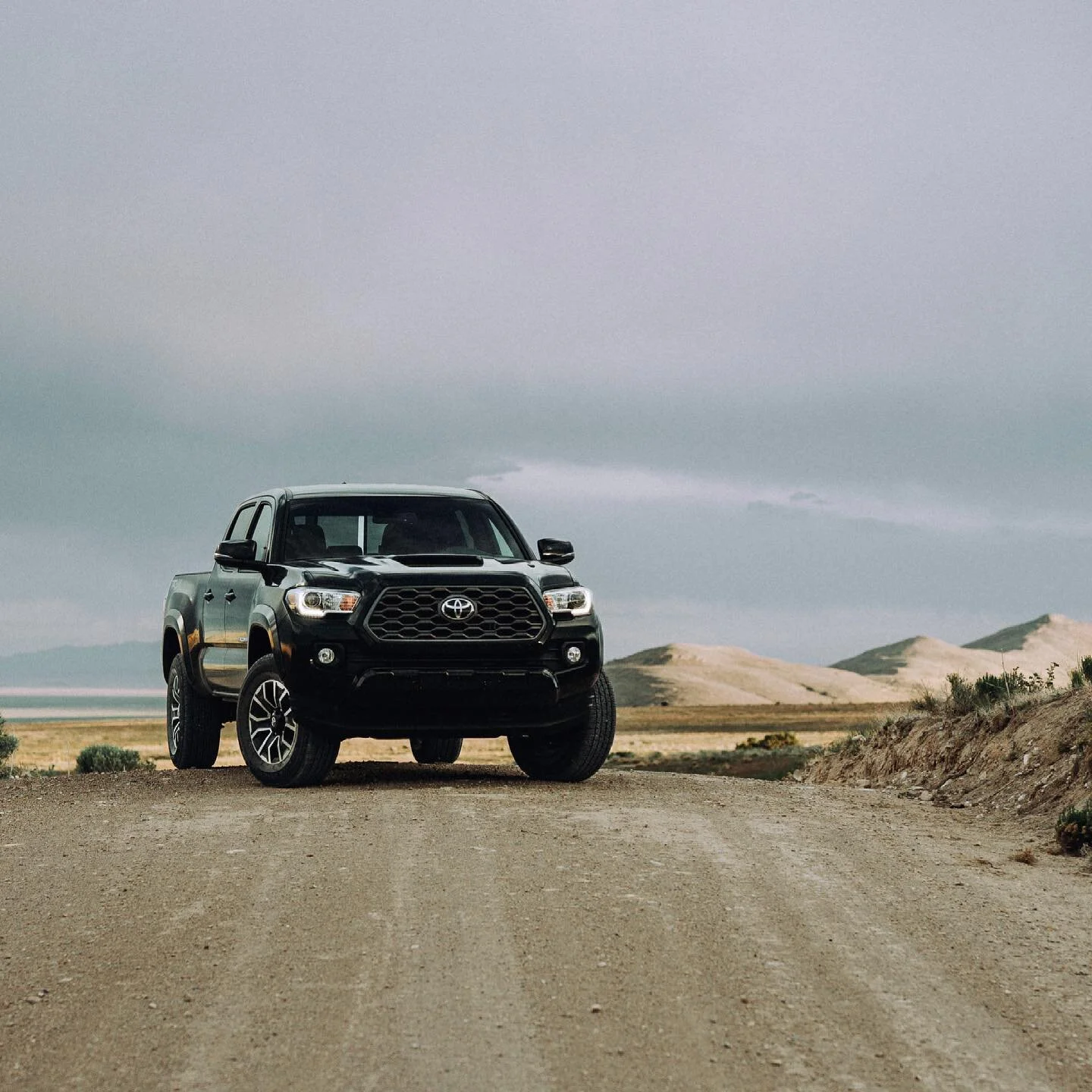 I bought a 🌮, who wants to help me put some miles on it?! What are your favorite car accessories? @toyota @toyotausa 
.
.
.
.
.
#toyota #toyotatacoma #trdsport #trdoffroad #trdpro #trdprotacoma #4x4 #tacoma4x4 #blacktruck #truckporn #offroad #explor