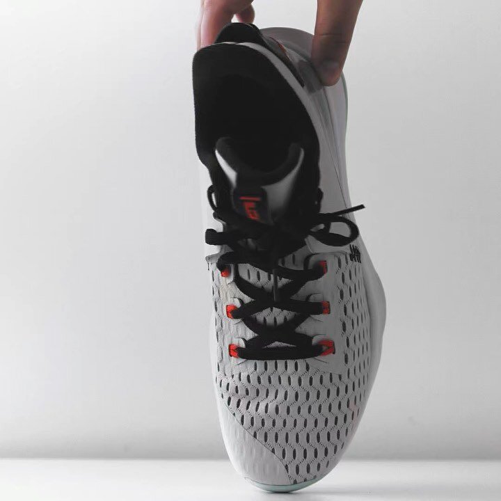 Heads or Tails?

📷: @russellalboroto 

Geeez @movicinemarobot your Wave camera can make anything look cool. 4K at 422 FPS or 2K at 1440 FPS makes me want to film literally everything I see move 😂. @russellalboroto what&rsquo;s next bro?
.
.
.
.
.
.