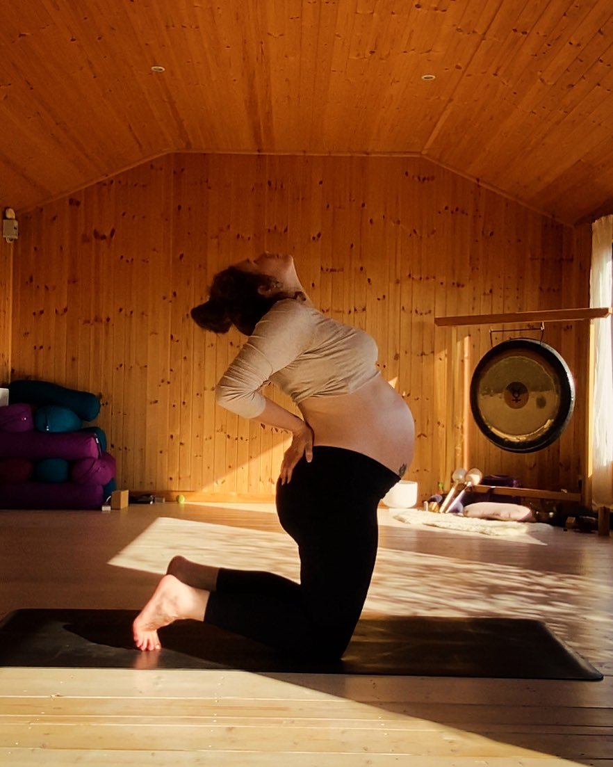 I have an update for my Castletownbere class on Monday evenings. Class is going ahead at 6pm as usual ✨ 
Just for these last for the last few weeks before my maternity I won&rsquo;t be running a block 🙏 the new option for this class will be to book 