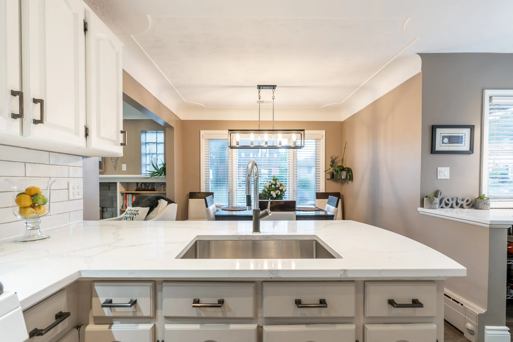 104CloverdaleAveHamiltonLowRes-24.JPG