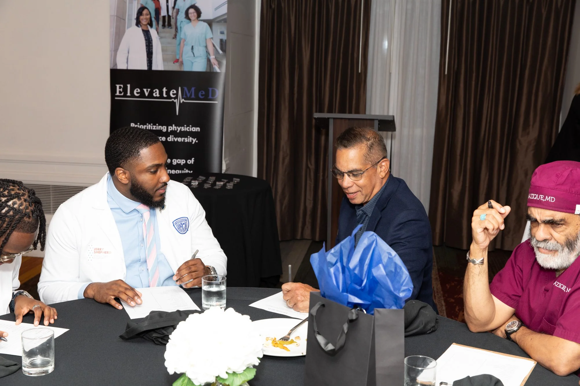 ElevateMeD_SUMMIT25_TheSocialPhotog_20250919-9235.jpg