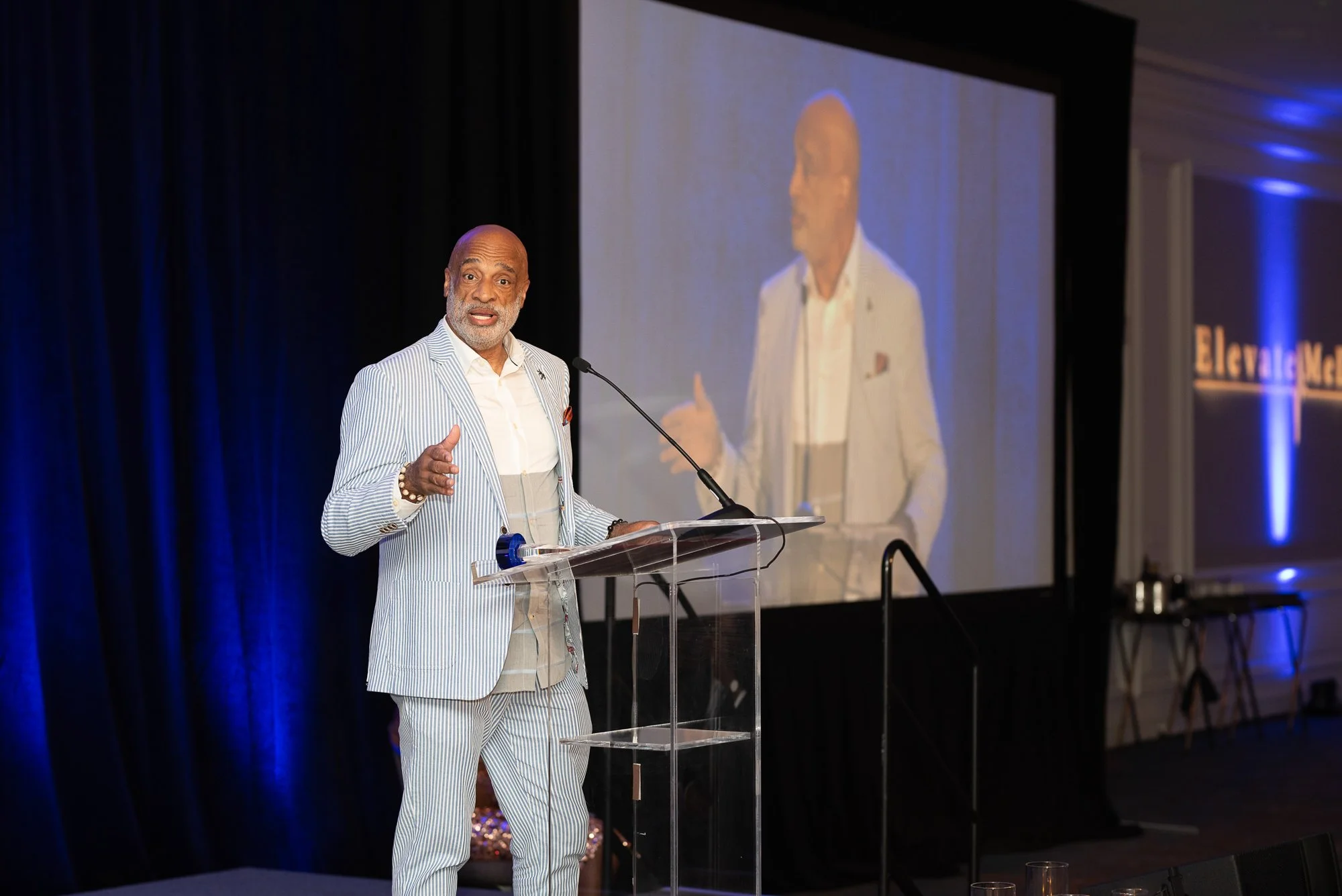 Marion Kelly receives an ElevateMeD Trailblazer Award