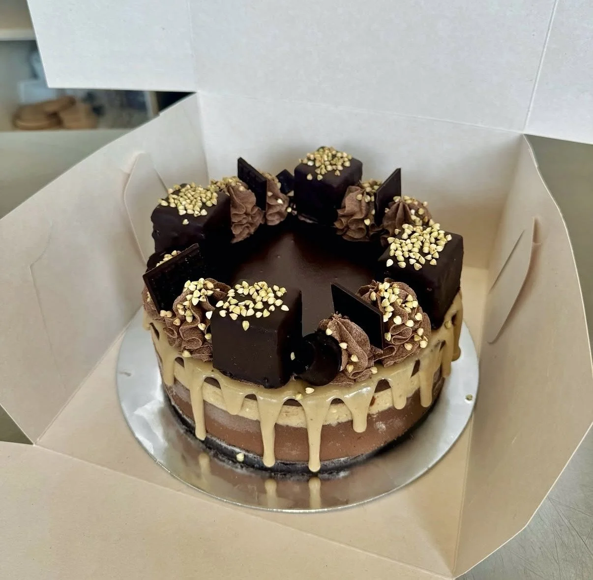 Moro Gold Cake