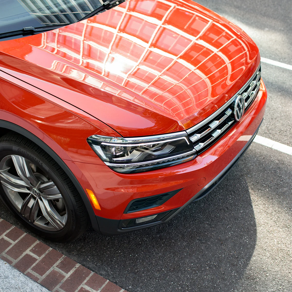 VWE_OCT_Architecture_Tiguan_Front_Sq.jpg