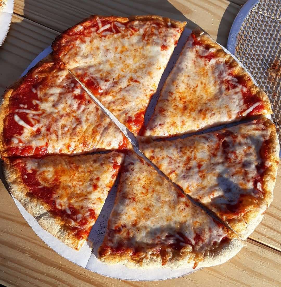 cheesy pizza.jpg