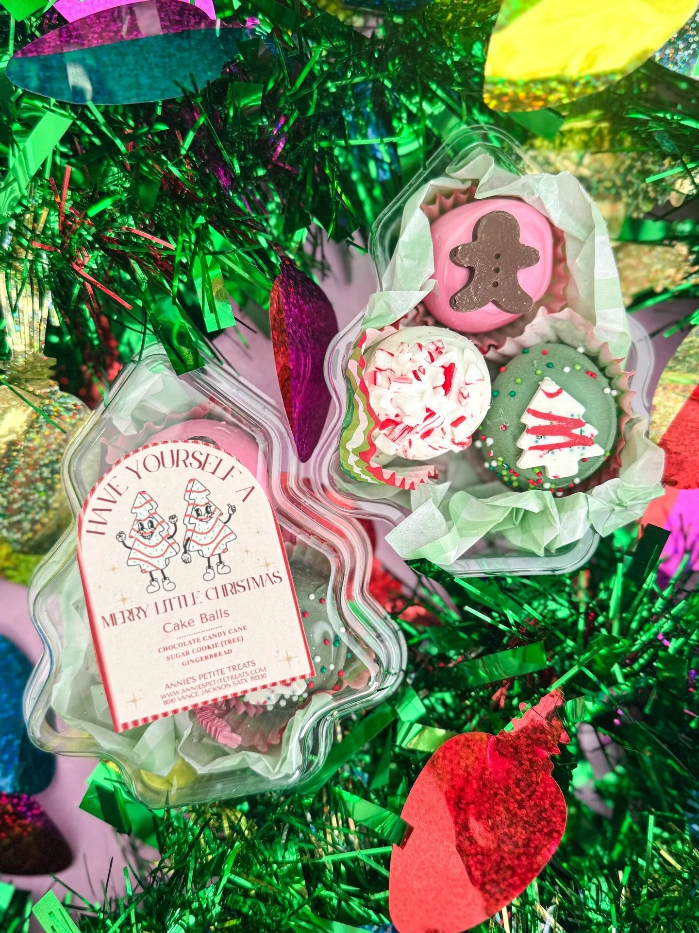 We&rsquo;ve been baking spirits bright in the studio and ready to take on the last orders of the year! Pick up begins on Wednesday, just in time for those teacher and office gifts before the winter break. The lineup includes our classic cake pops, pe