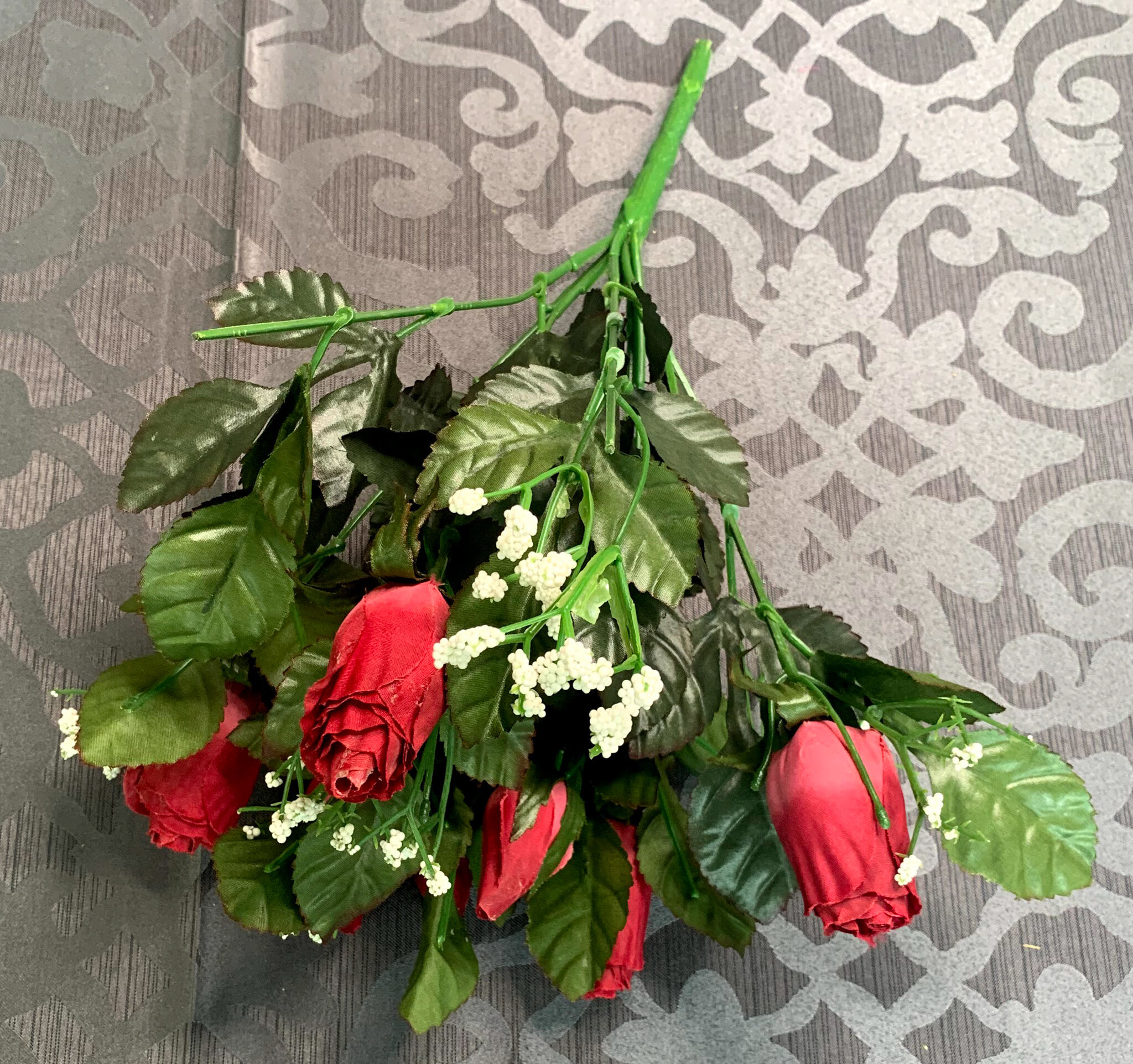 Rose and Baby's Breaths (FL33)