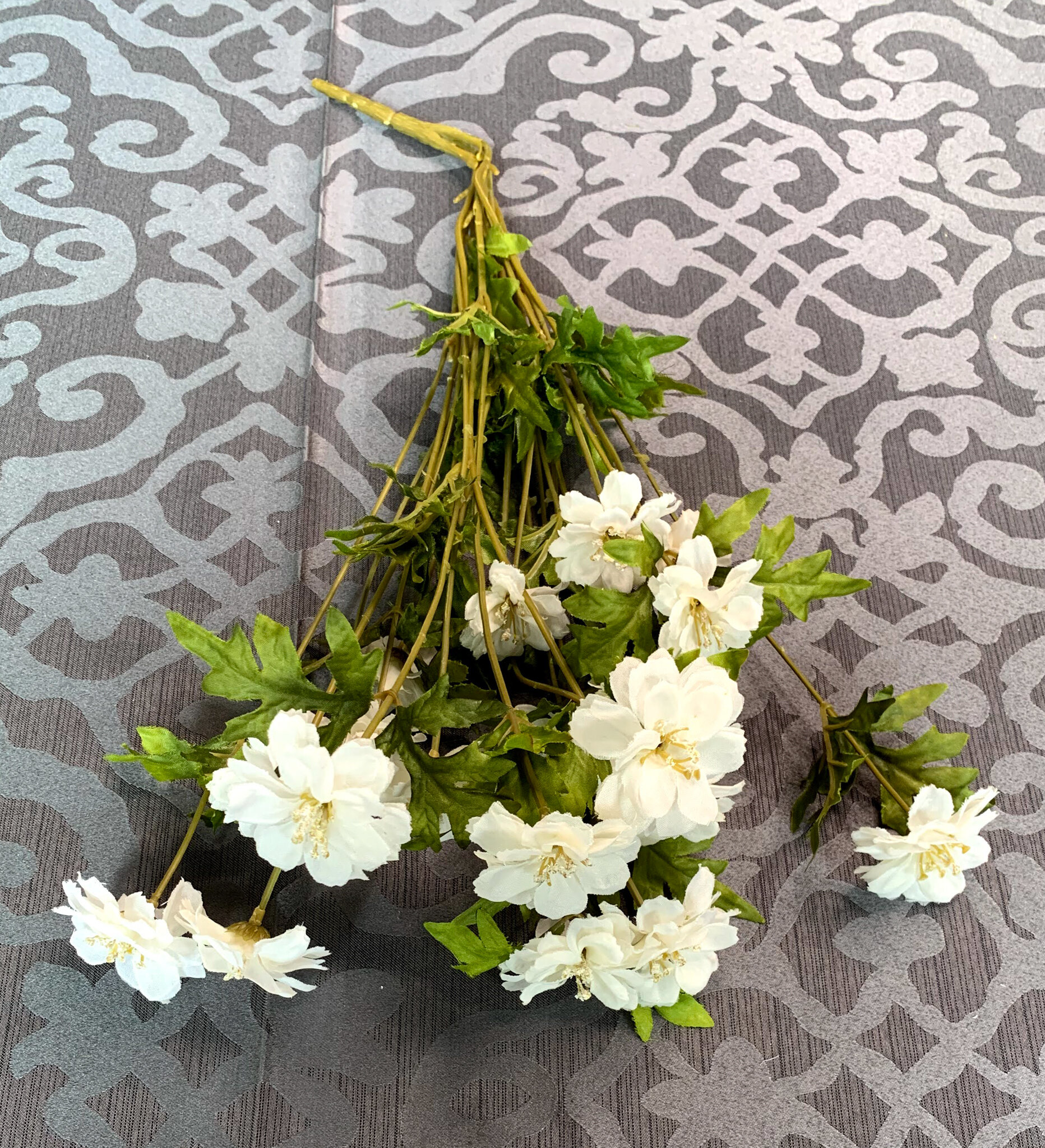 White Hawthorns (FL50)