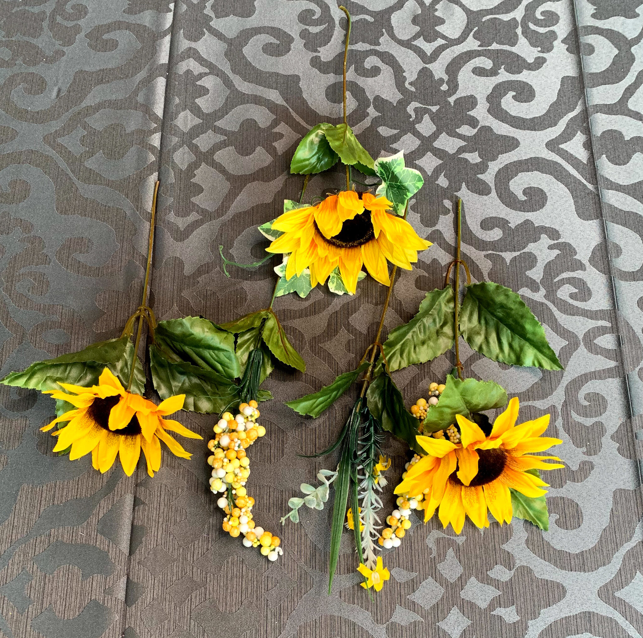 Sunflower and Berry Sprays (FL105)