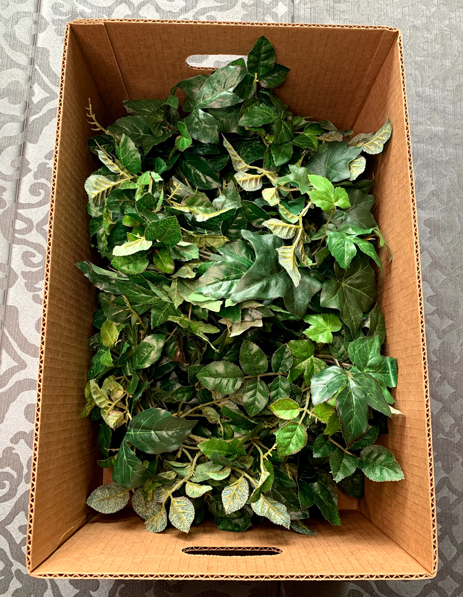 Mini White Rose Vines (FL11)