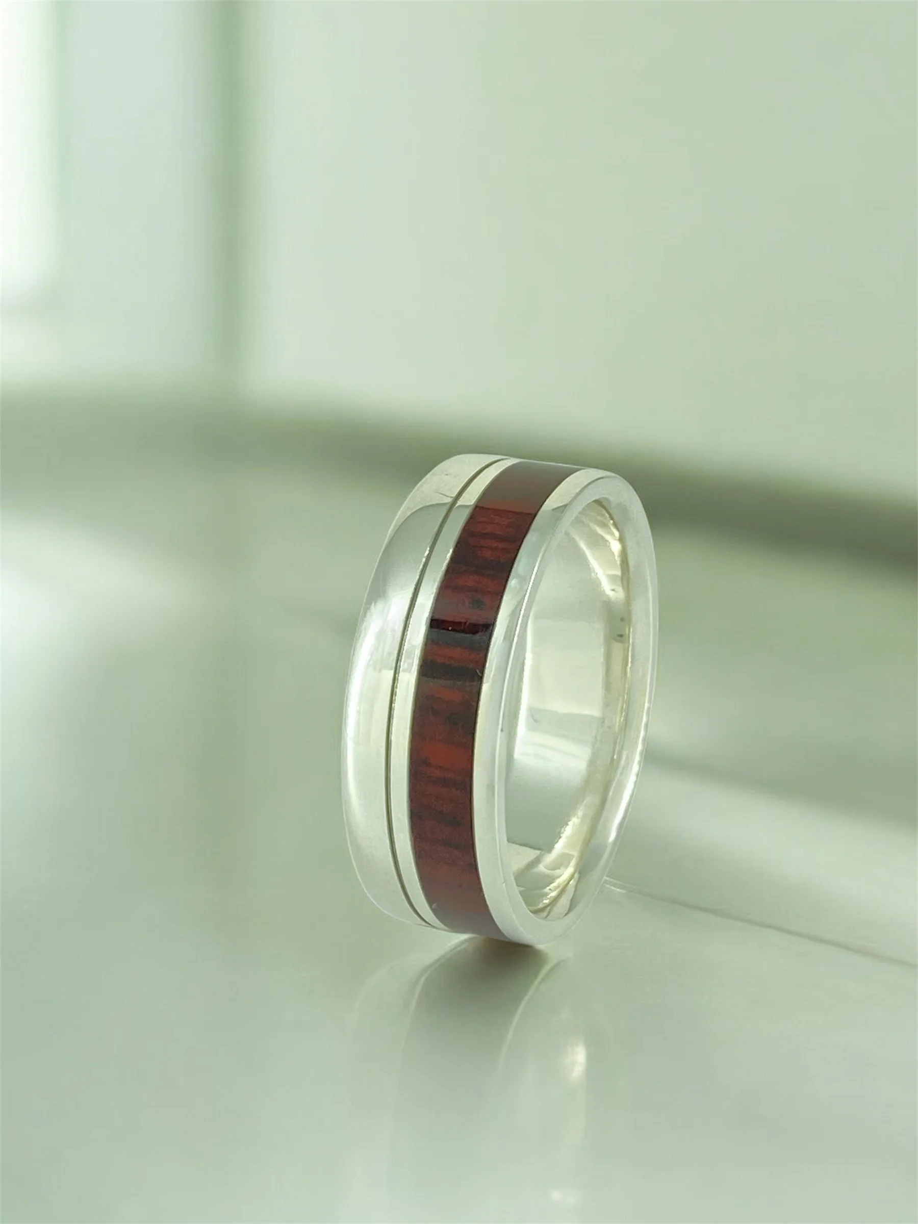 Cocobolo Wood off-centre and thin engraved line in Silver