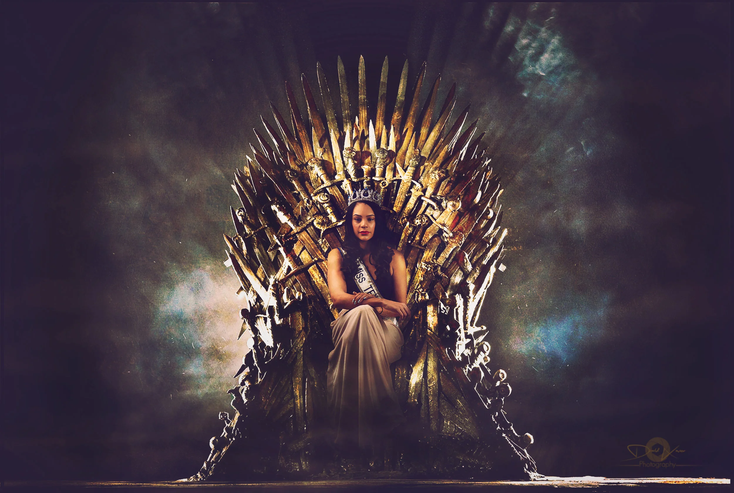 Game-of-Thrones-Iron-Throne-2.jpg