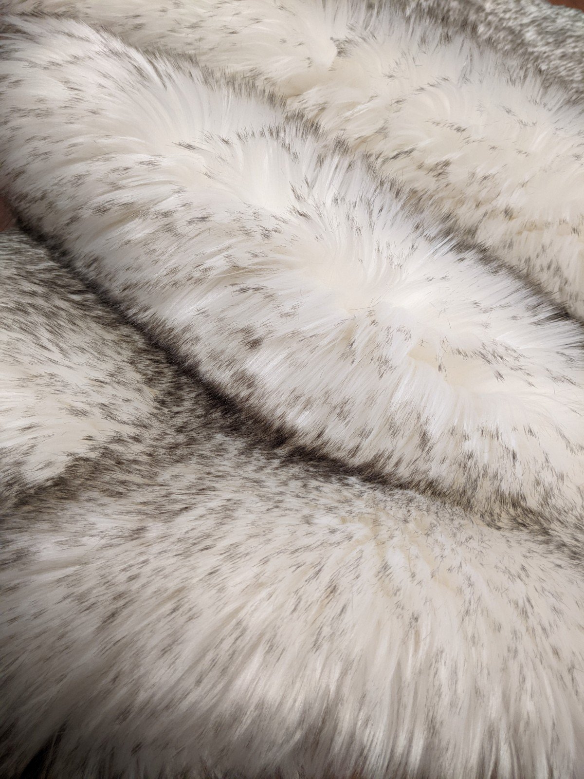 Denver Faux Fur by BiancaThrow RugCushion 