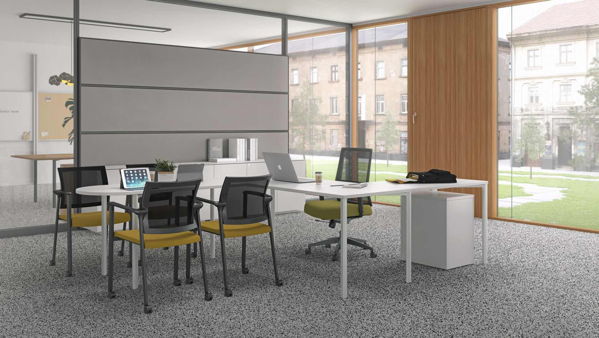 Smarti St with Smarti MP in management office with collaboration space.jpg