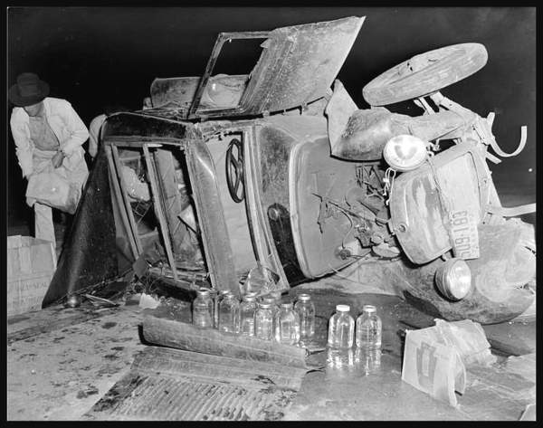 modela_ford_wreck.jpg