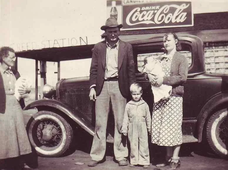 depression-era-family.jpg