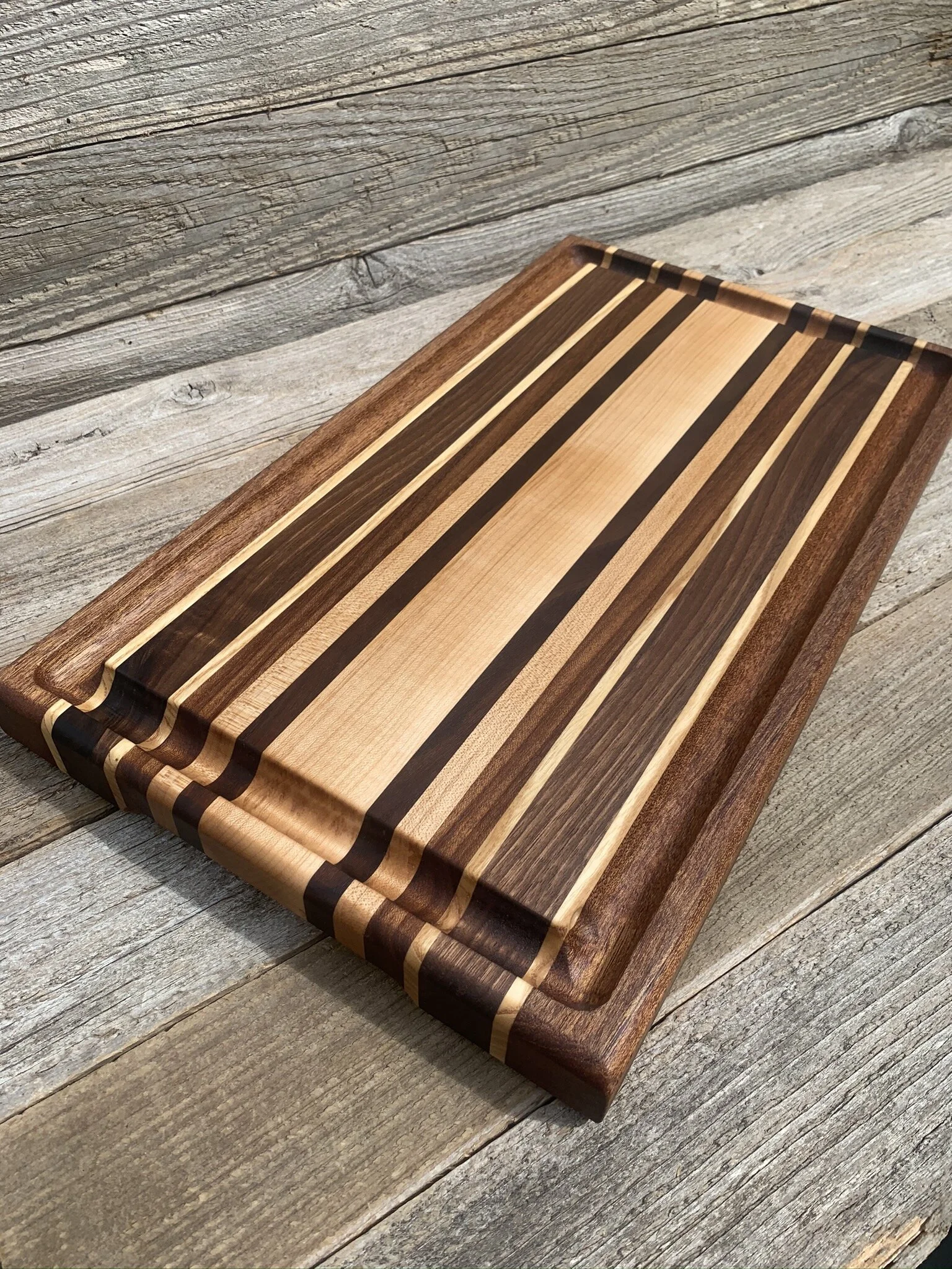 Edge-Grain Cutting Board with Juice Groove