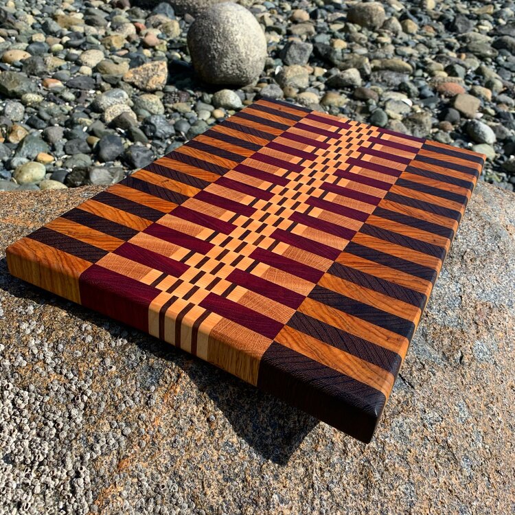 Walnut end grain cutting board — Sunhouse Craft