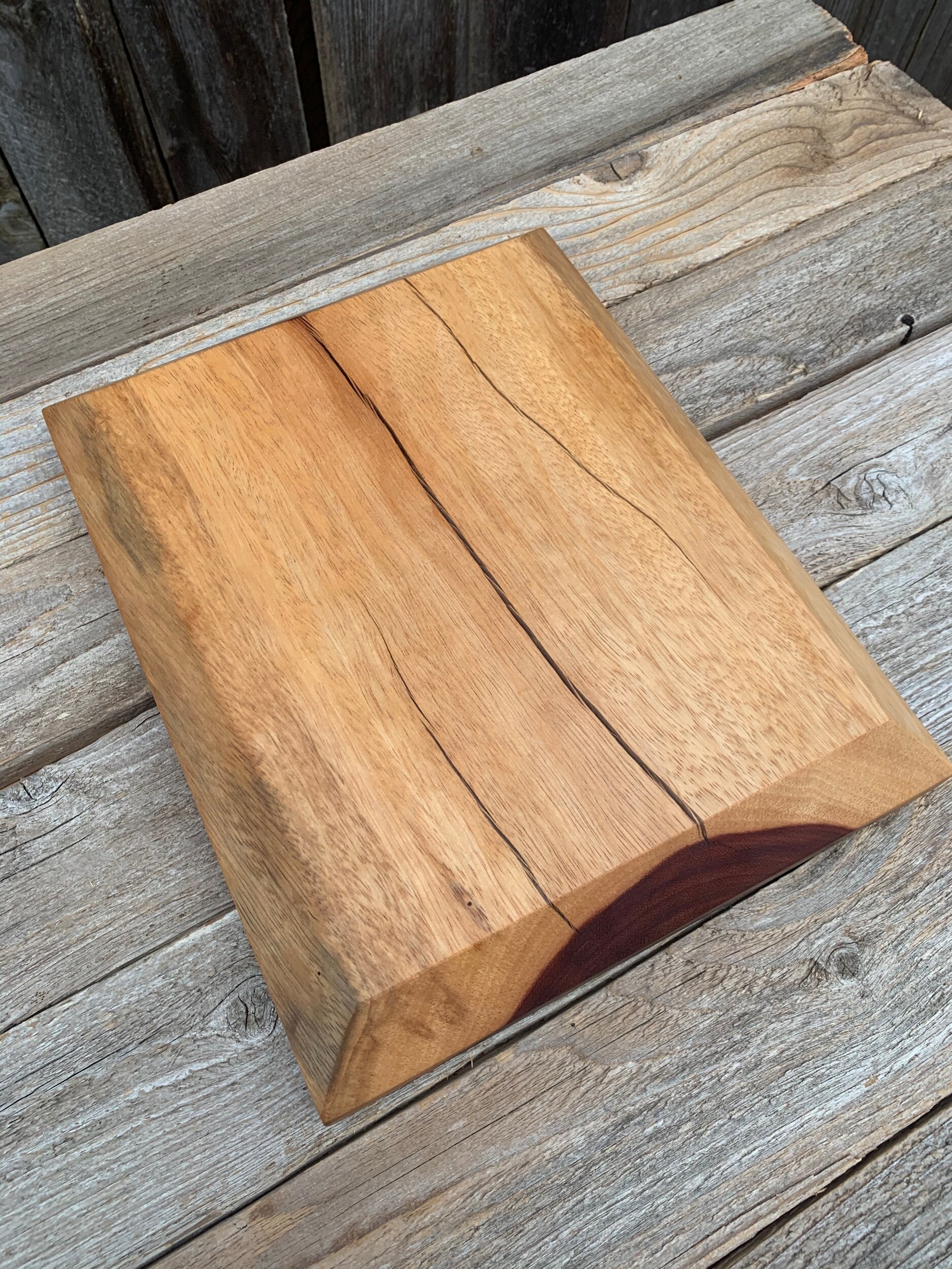 1E20F5EC-025D-4799-8D1A-57E01E13C8FA