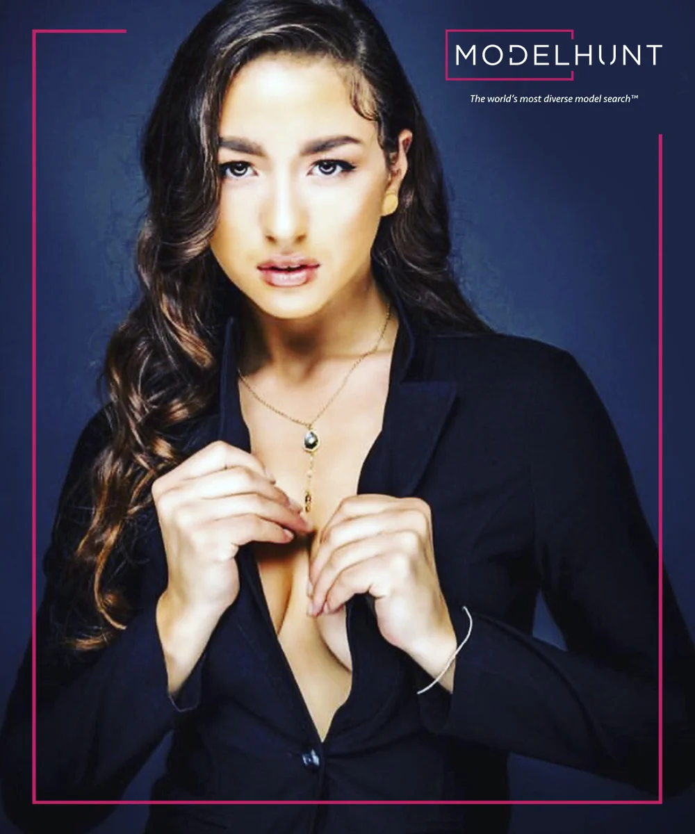 LYLA00001_BRANDED.jpg
