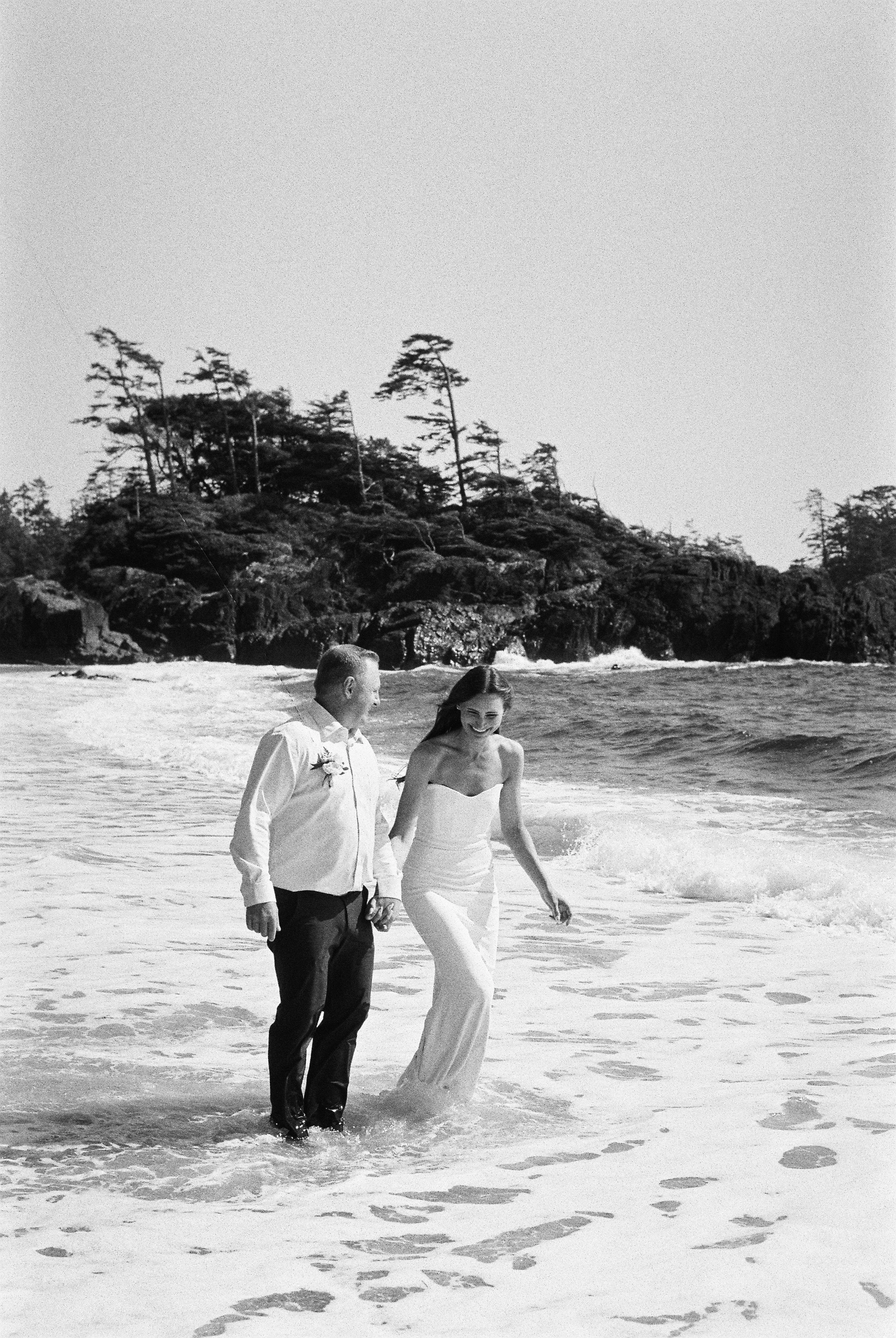 JM100826BW031393-10.jpg