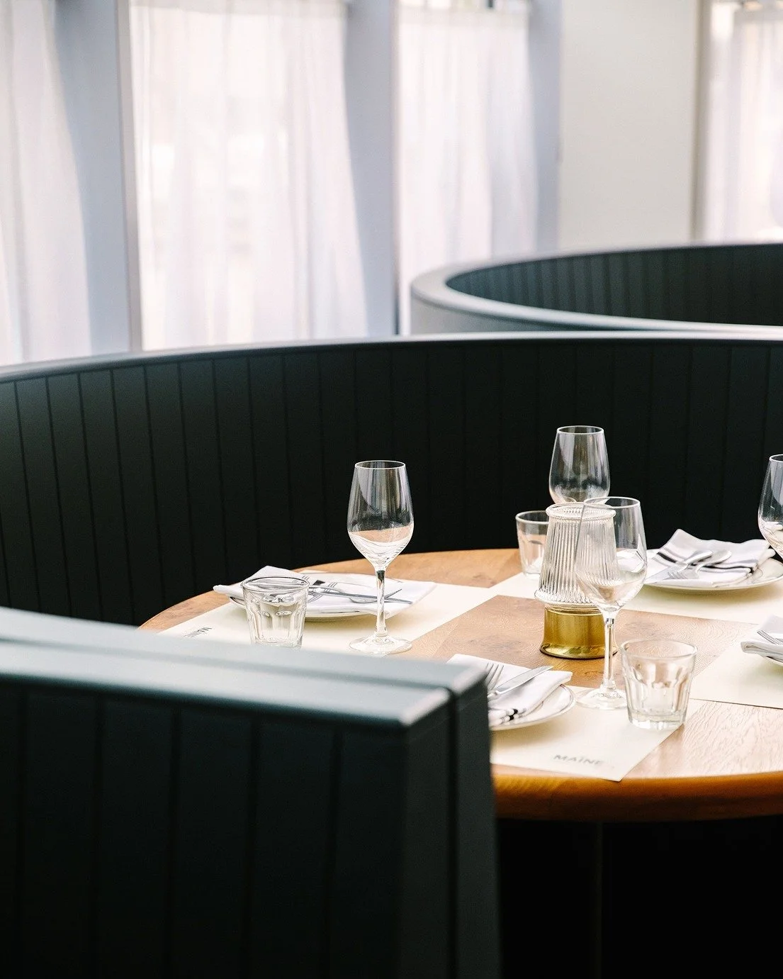 Catch up over cocktails &amp; treats in our booth banquettes at The MAINE Street Eatery

 #TheMaine #TheMaineDXB #themainestreeteatery #studiocity #dxb #dubai