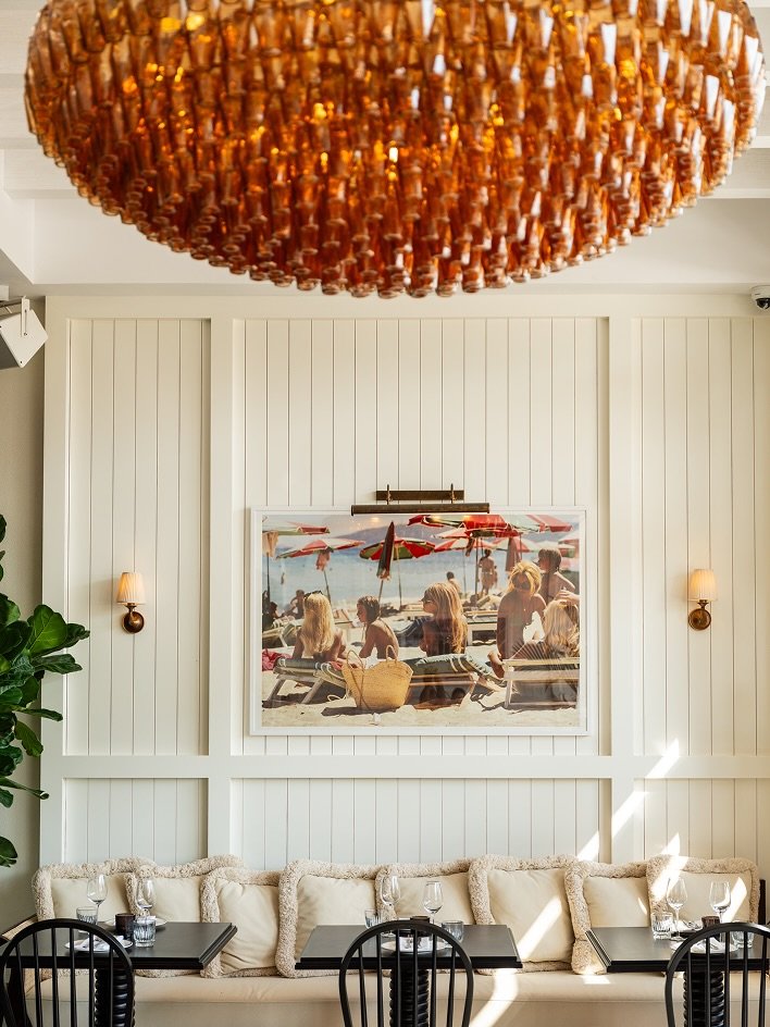 The weather may be unpredictable, but our indoor dining is always a sure thing. We can't wait for you to see it tomorrow!

#TheMaine #TheMainedxb #TheMaineBeachHouse #VistaMareThePalm