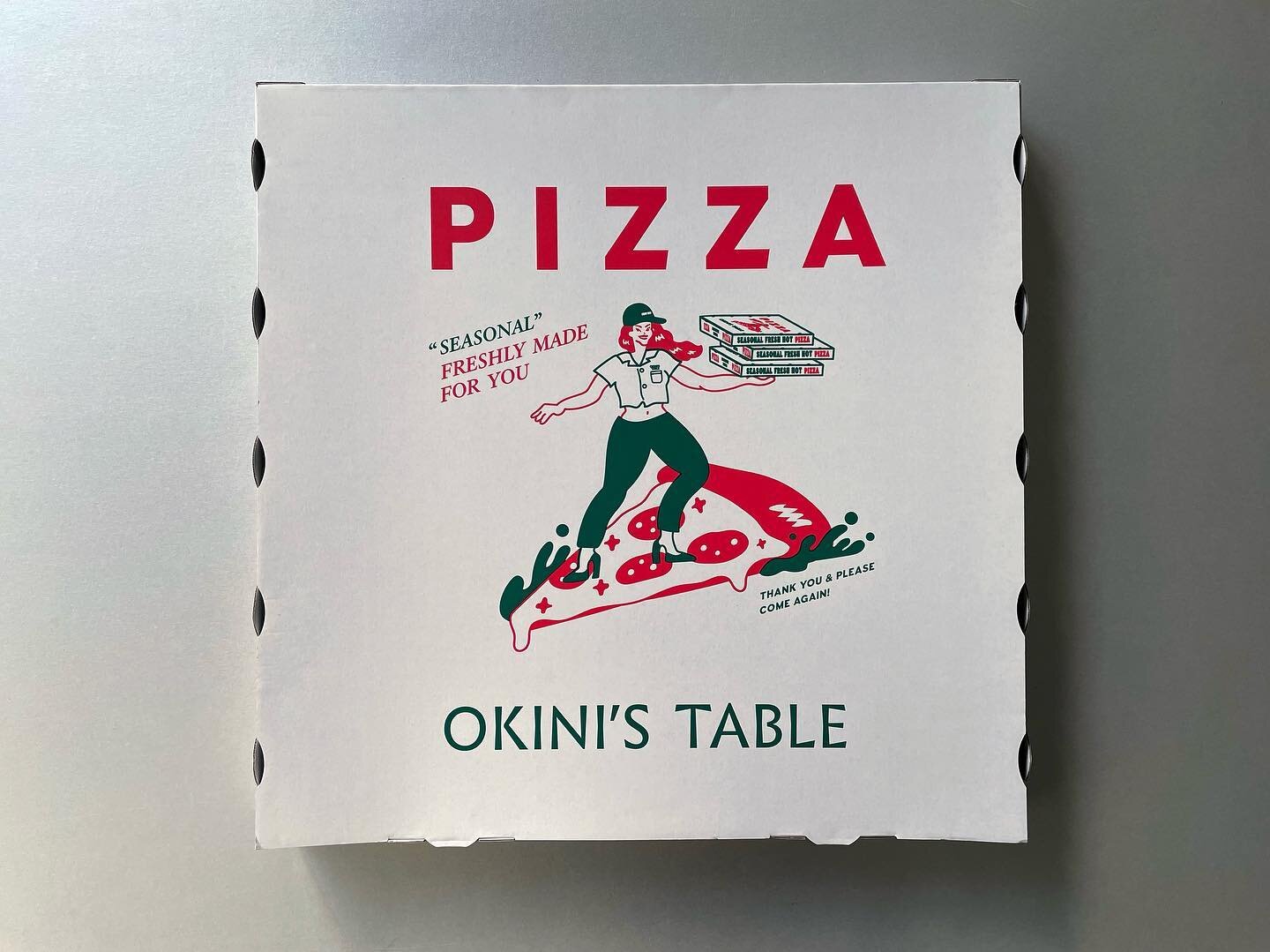 ⁡
MARKET351のピザボックス。
直径50cmのアメリカンサイズのピザ専用です。
キュートなイラストはtoyameg(@_toyameg_ )さんのもの。
⁡
⁡
#market351
#ららぽーと福岡 
#packagedesign 
#pizzabox 
#clakdesign