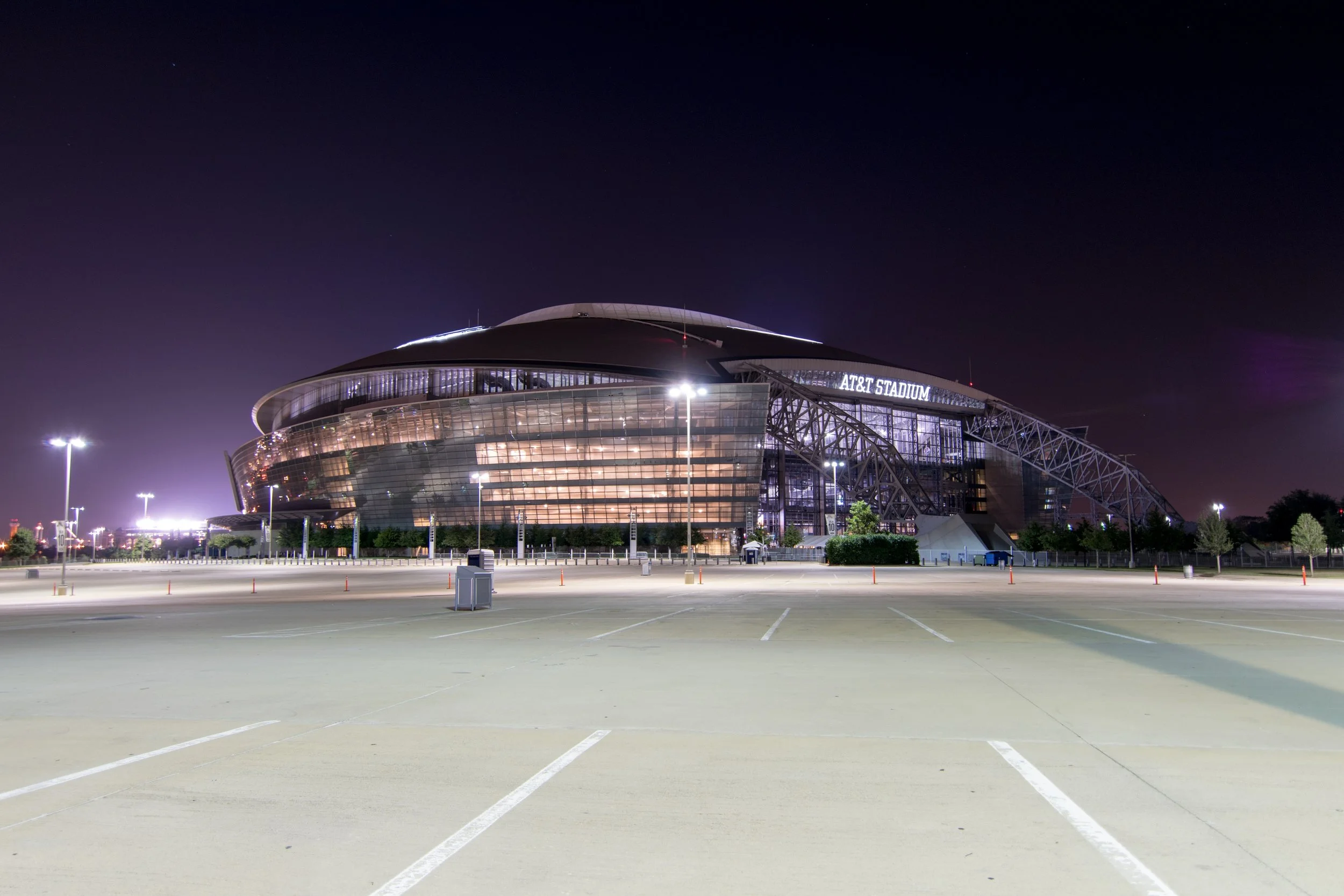 arena-at-t-stadium-building-274570 .jpg