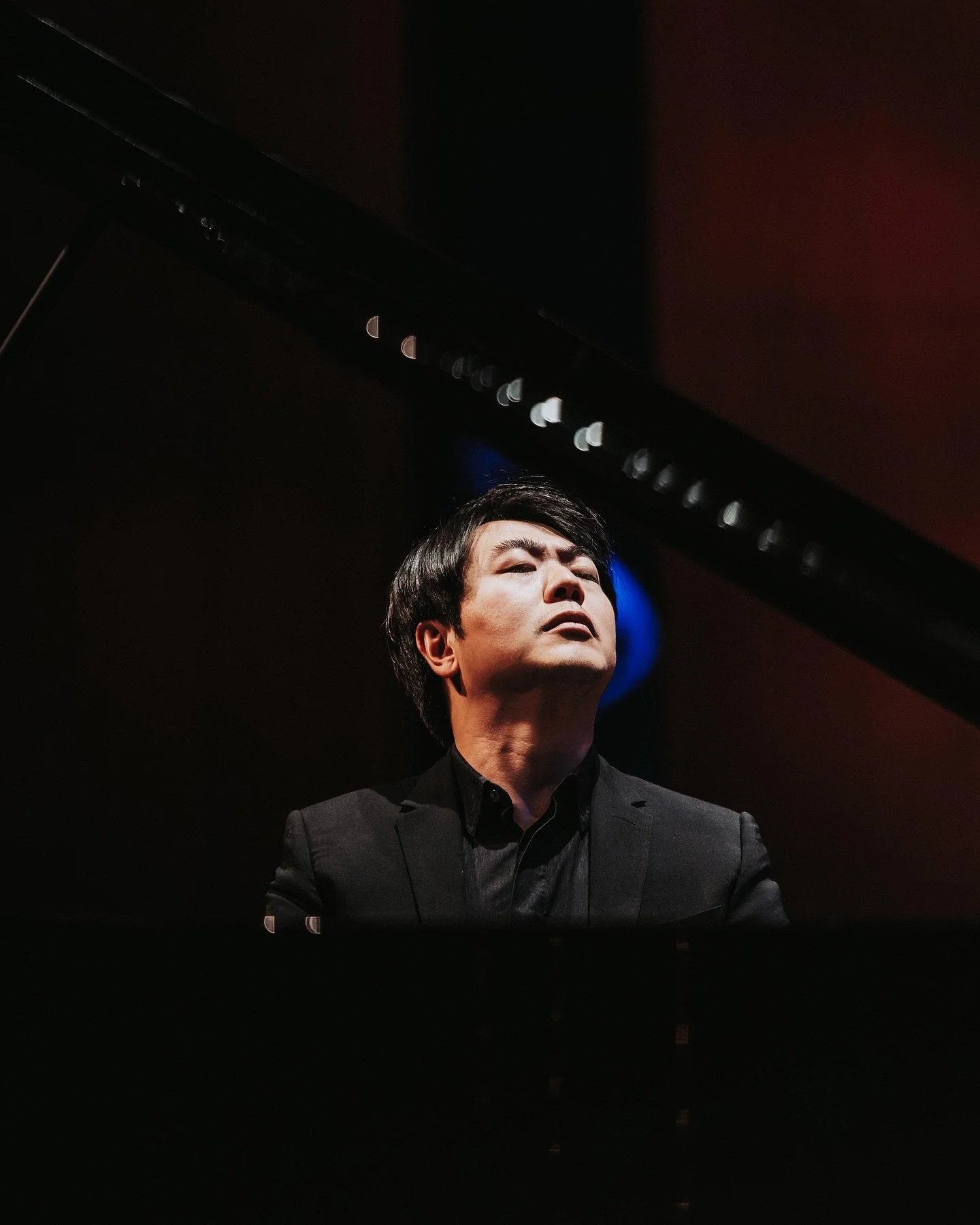 It has been a joy to be back on stage! Thank you Ottawa for being such a welcoming audience. What pieces from Piano Book 2 would you like to hear me perform on Tour? 📖