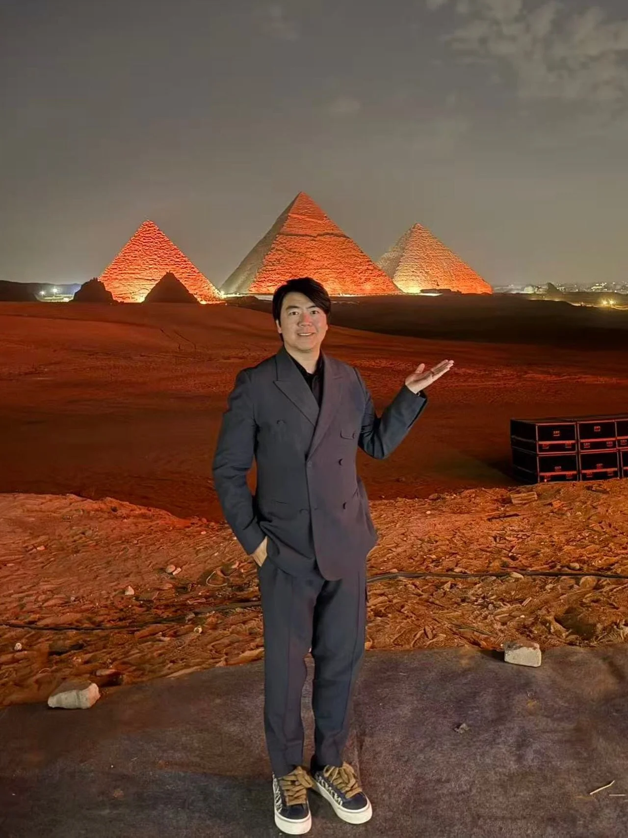 It was an honour to perform at the Grand Opening of @thepyramidsecho_tpe this week! Egypt, thank you for being such a wonderful crowd.