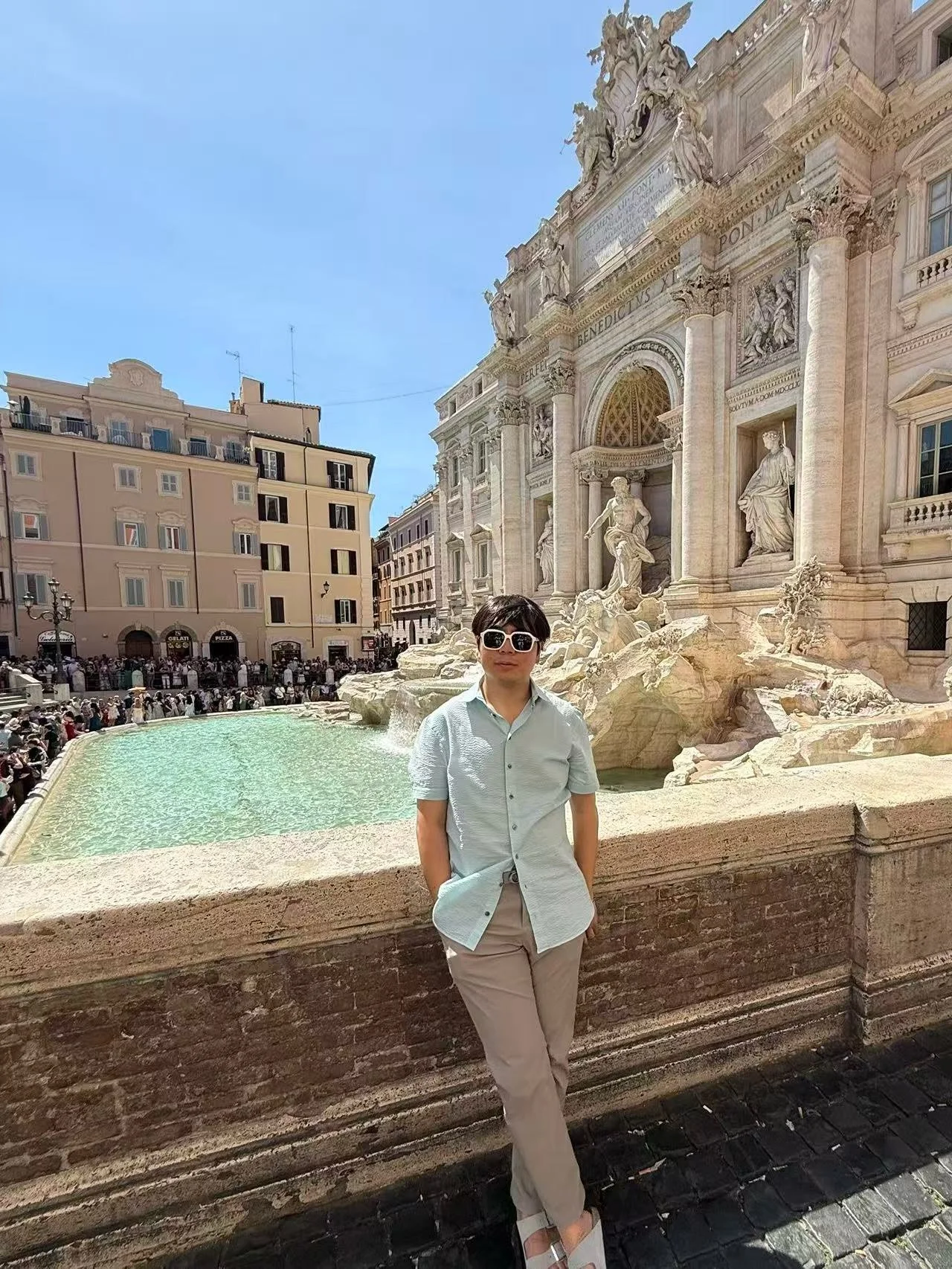 Rome by day and by night 🌙 

Do you prefer sightseeing at night or during the day?