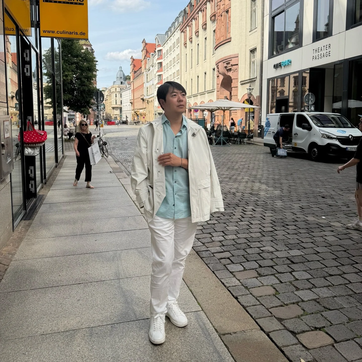 Hello Leipzig 🇩🇪

I&rsquo;m excited to be hosting a @tiktok Live this Thursday (11 June) at 5.30pm CEST / 11.30pm CST / 11.30am EDT / 8.30 PDT. 

Do you have any questions you&rsquo;d love to ask me? Leave them in the comments and I&rsquo;ll see if