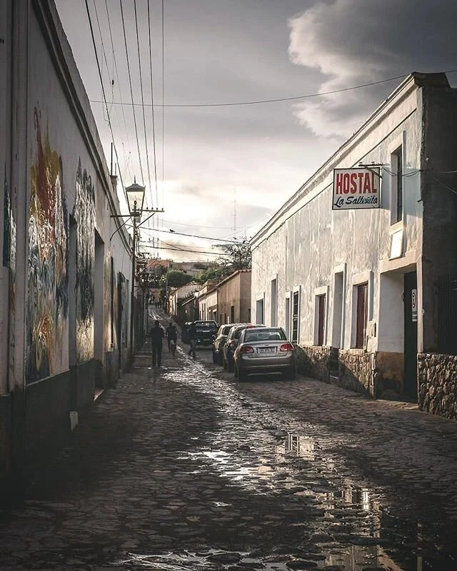 Another shot from the streets of Humahuaca. It had rained all day but by the evening the sun came through and told us the other days we'd be there he'd stick around.🌄
&curren;
&curren;
&curren;
@visitargentina @fujifilmbelgium @fujifilmeu @visitsalt