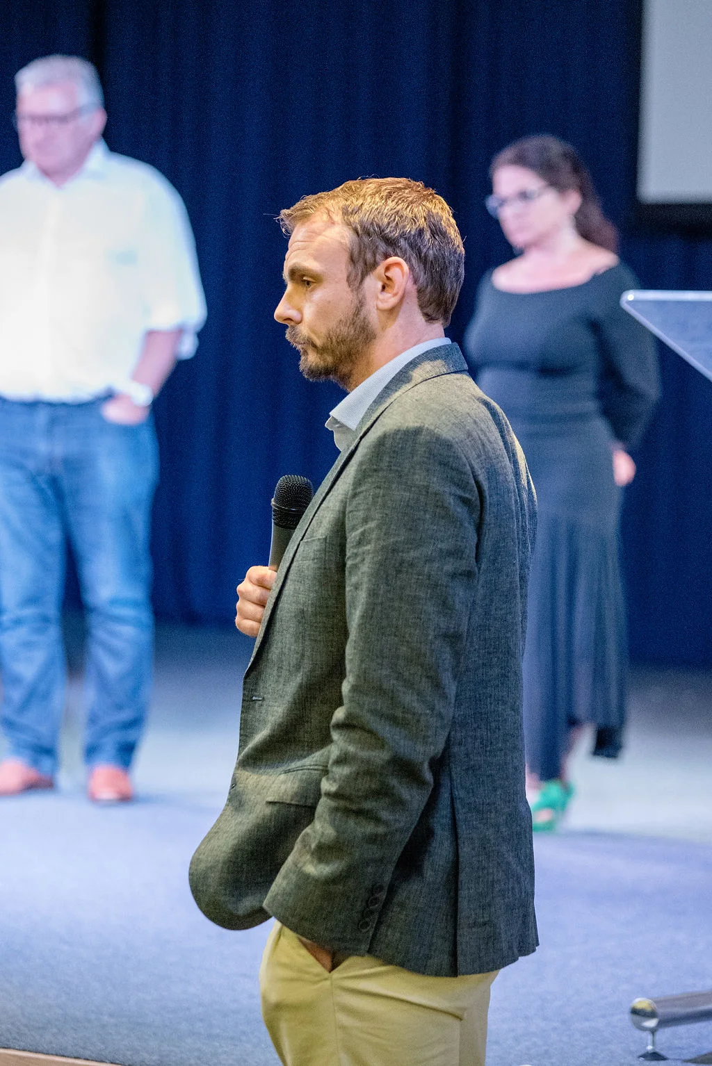  Matt Gower from St David’s College leading the panel discussion at the SEN Jigsaw Conference. 