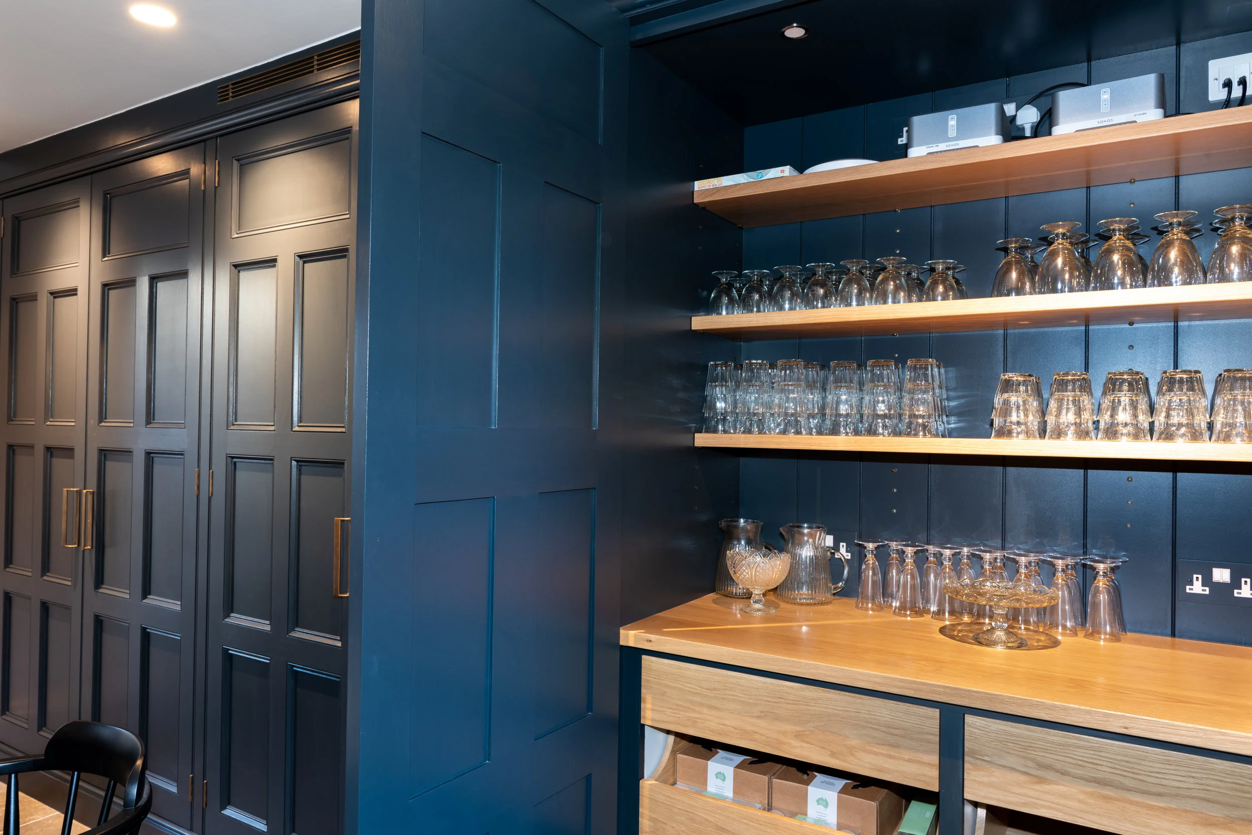 TEK-181004-22- HiRes.jpg