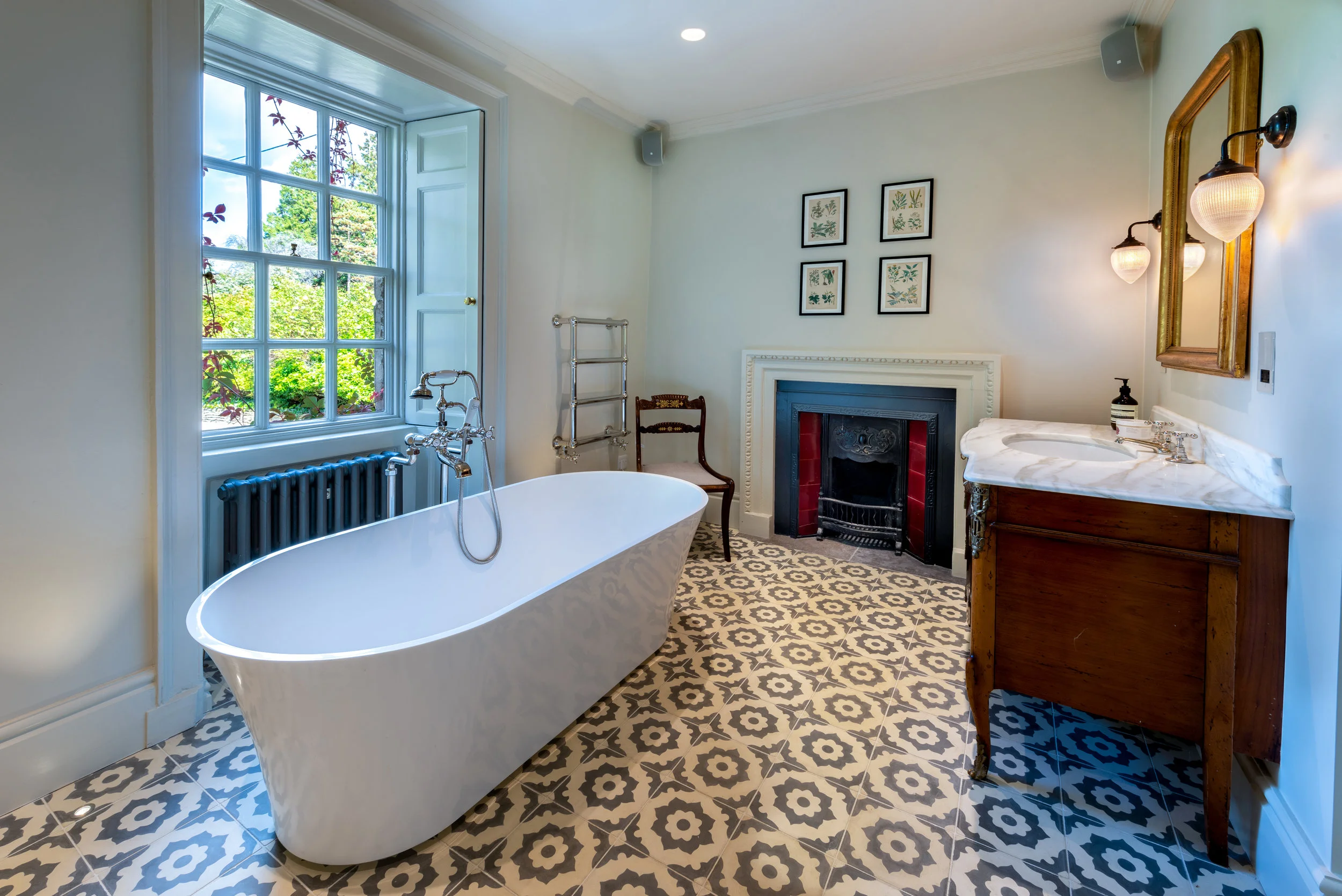 TEK-181004-88- HiRes reduced.jpg