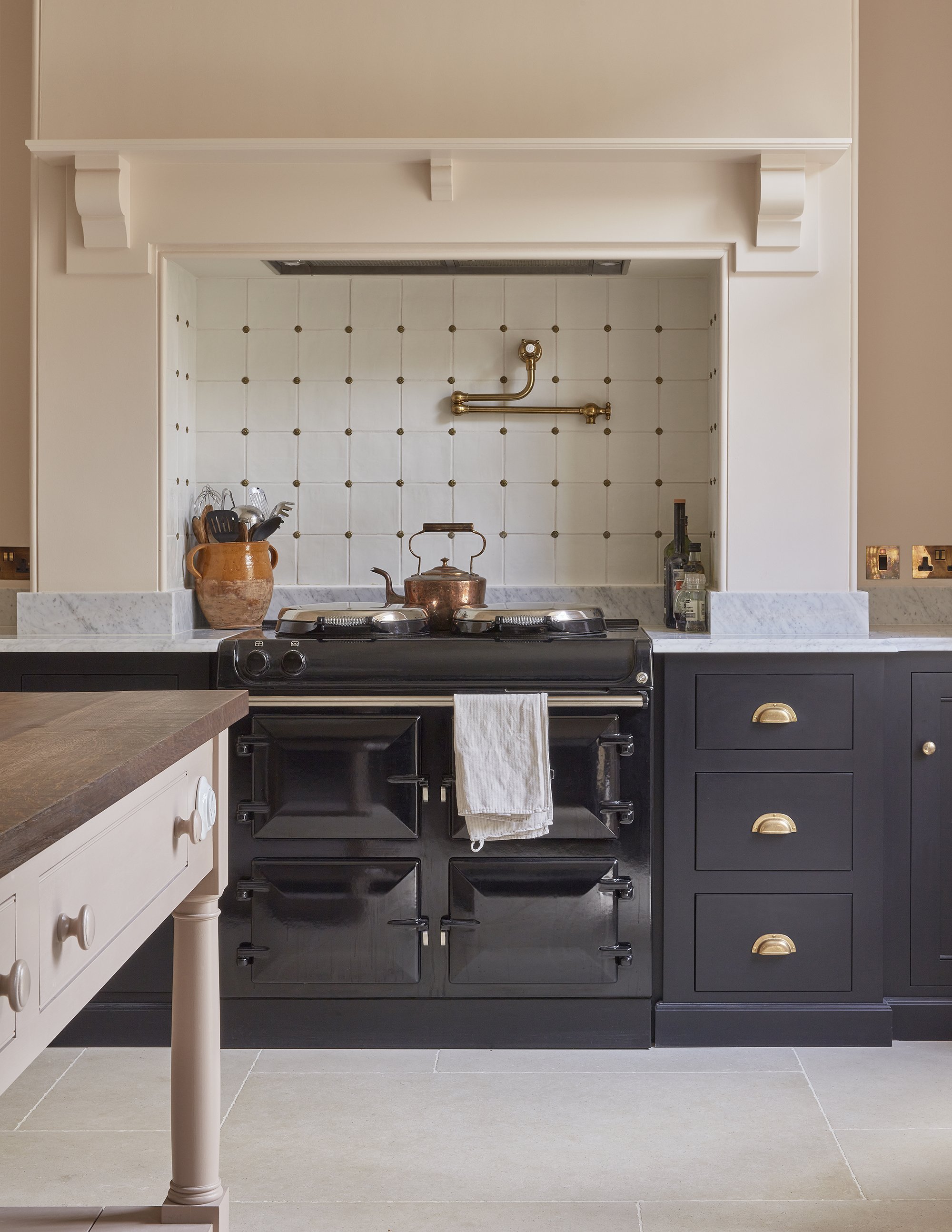 AP7 Kitchen Photo.jpg