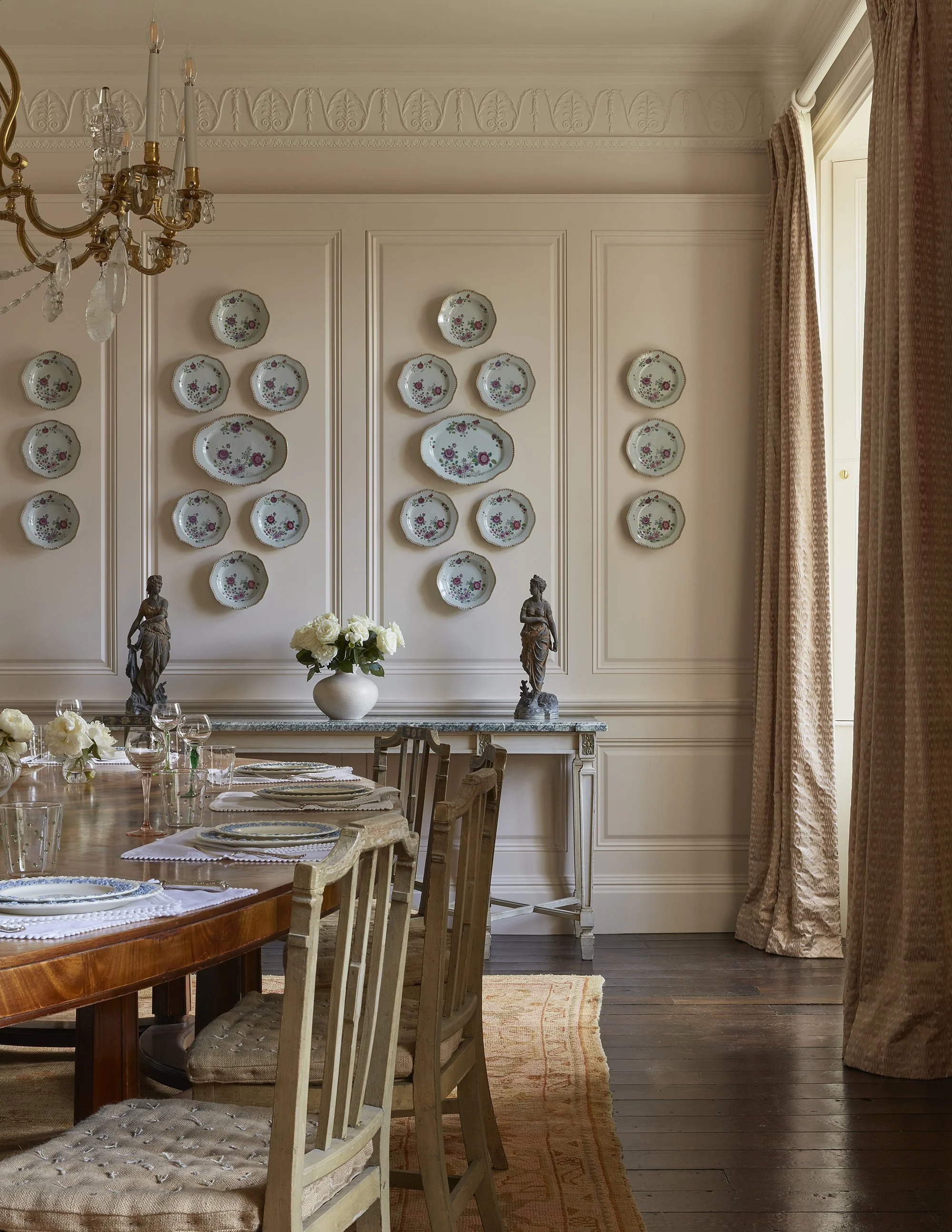 AP9 Dining Room Photo.jpg