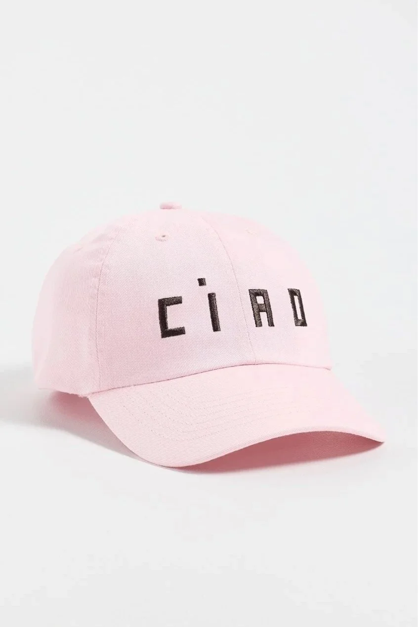 clare214902951a_1784667704061_2-0._QL90_UX846_.jpg