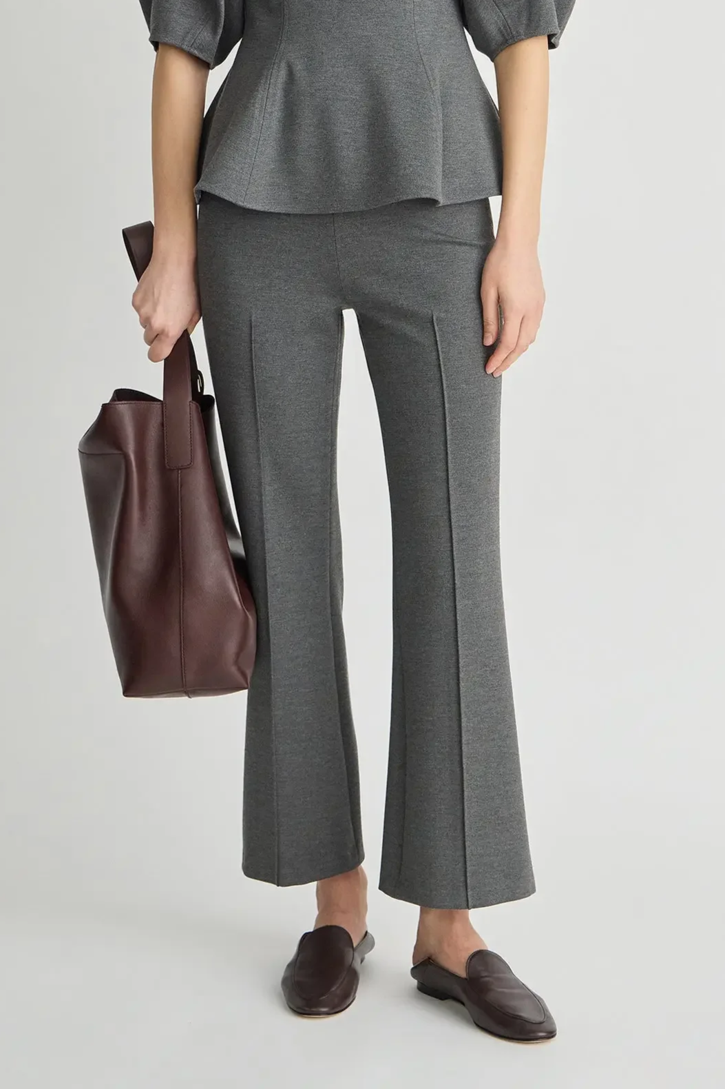 20260124AAFW26Lookbook5198copy_6e3c66fb-7e10-4200-bb75-ed8b60a49e2b.png