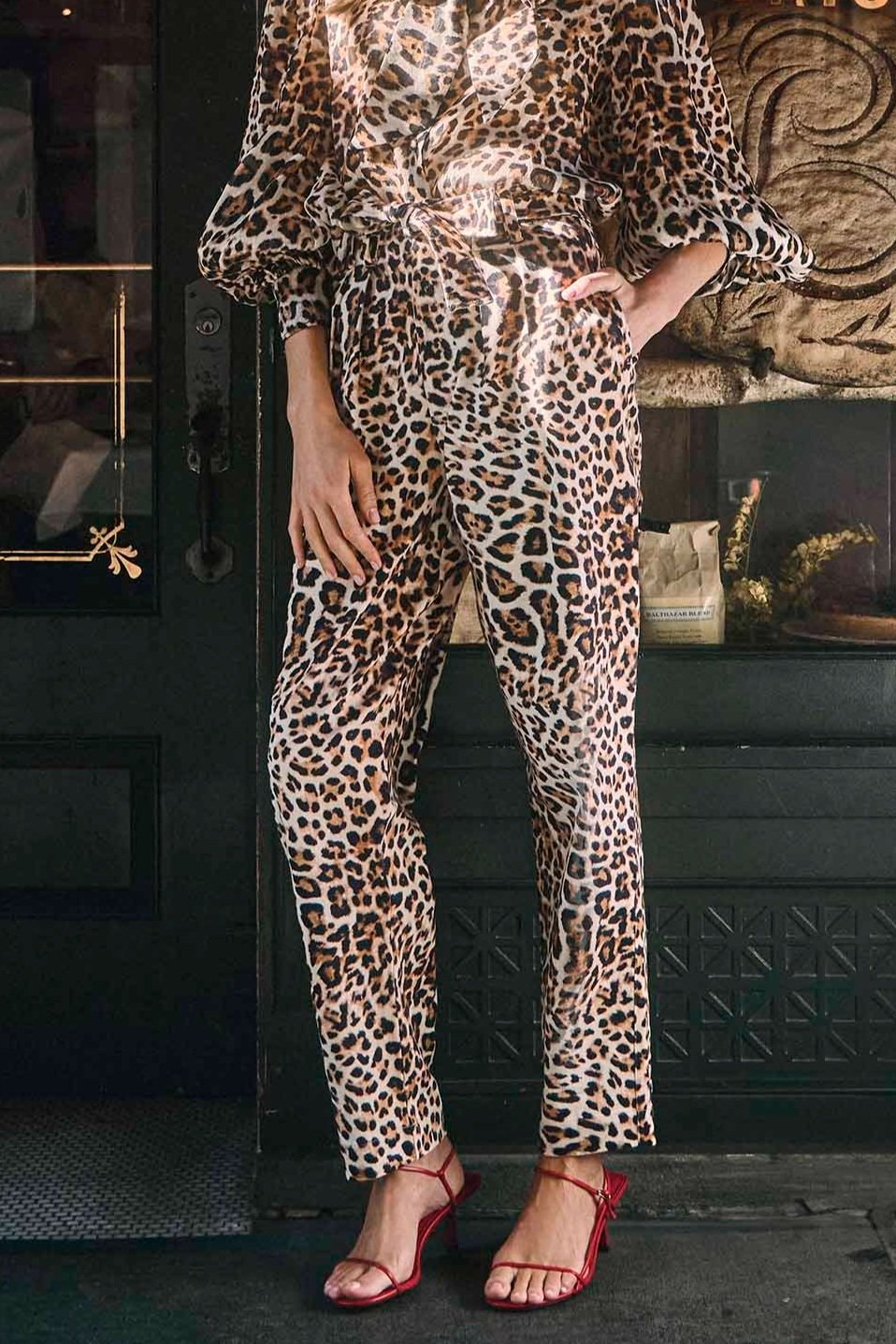 TessBlouse-Leopard-AngelinaBubbleSkirt-Onyx-HunterBell-Holiday2024-11-resized.jpg