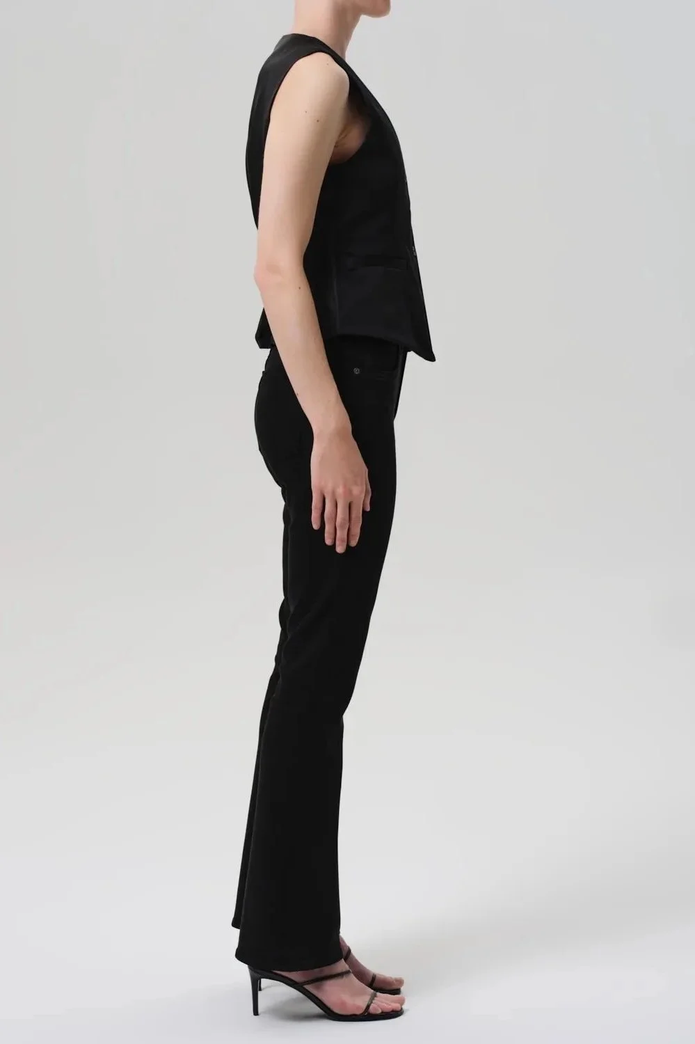 2037-1149_LILAH_PLUSH_BLACK_0430_web.jpg.jpg