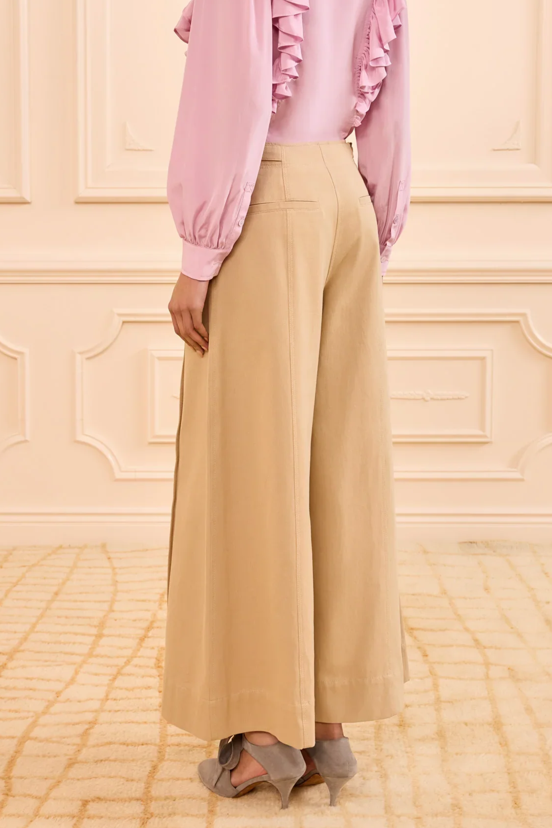 ULLAJOHNSON_SaschaCroppedTrouser_SAHARA_SP260403_05.jpg.png