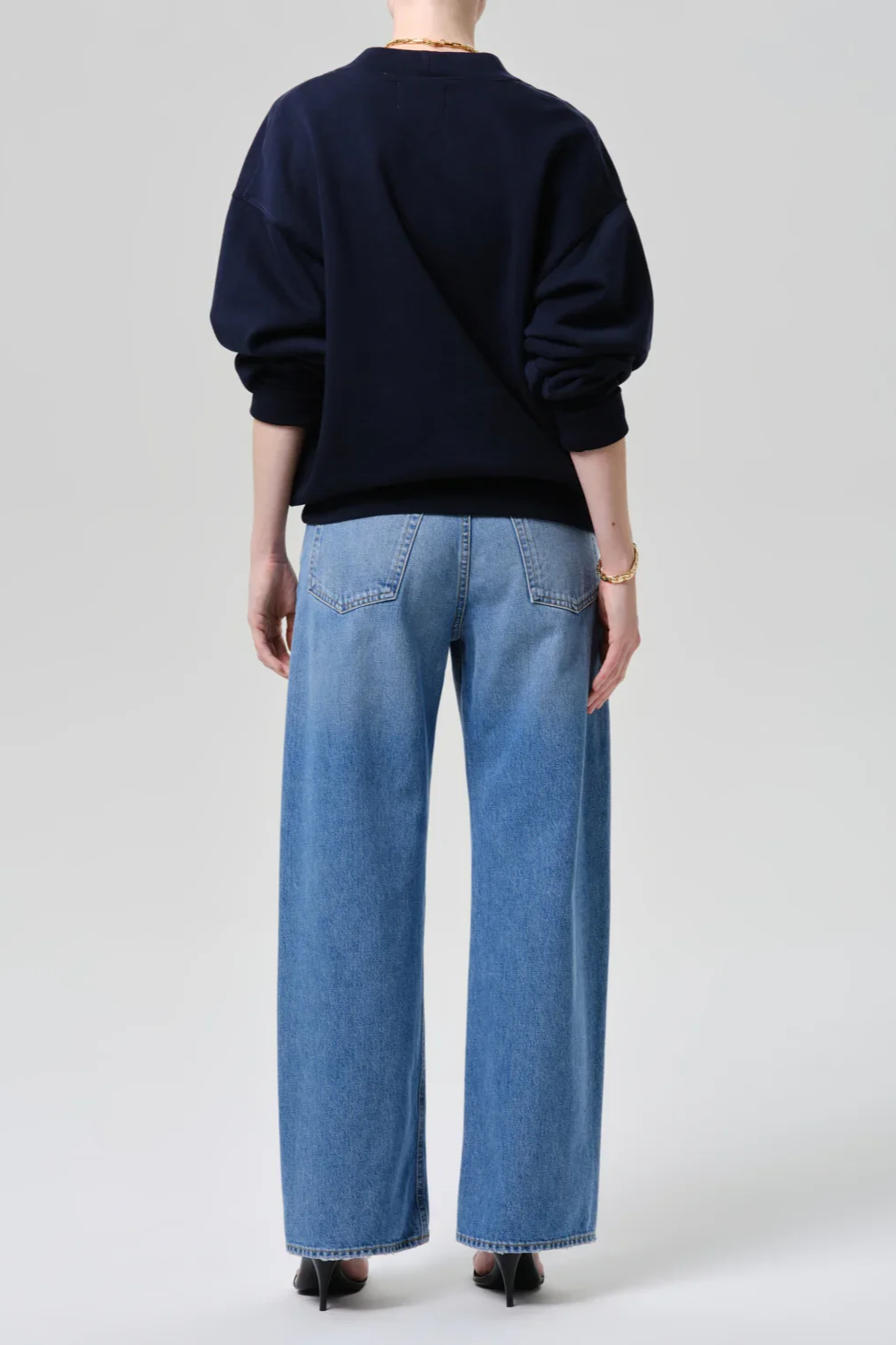 2053C-3017_AYLA_BAGGY_LONDON_0769.jpg.png
