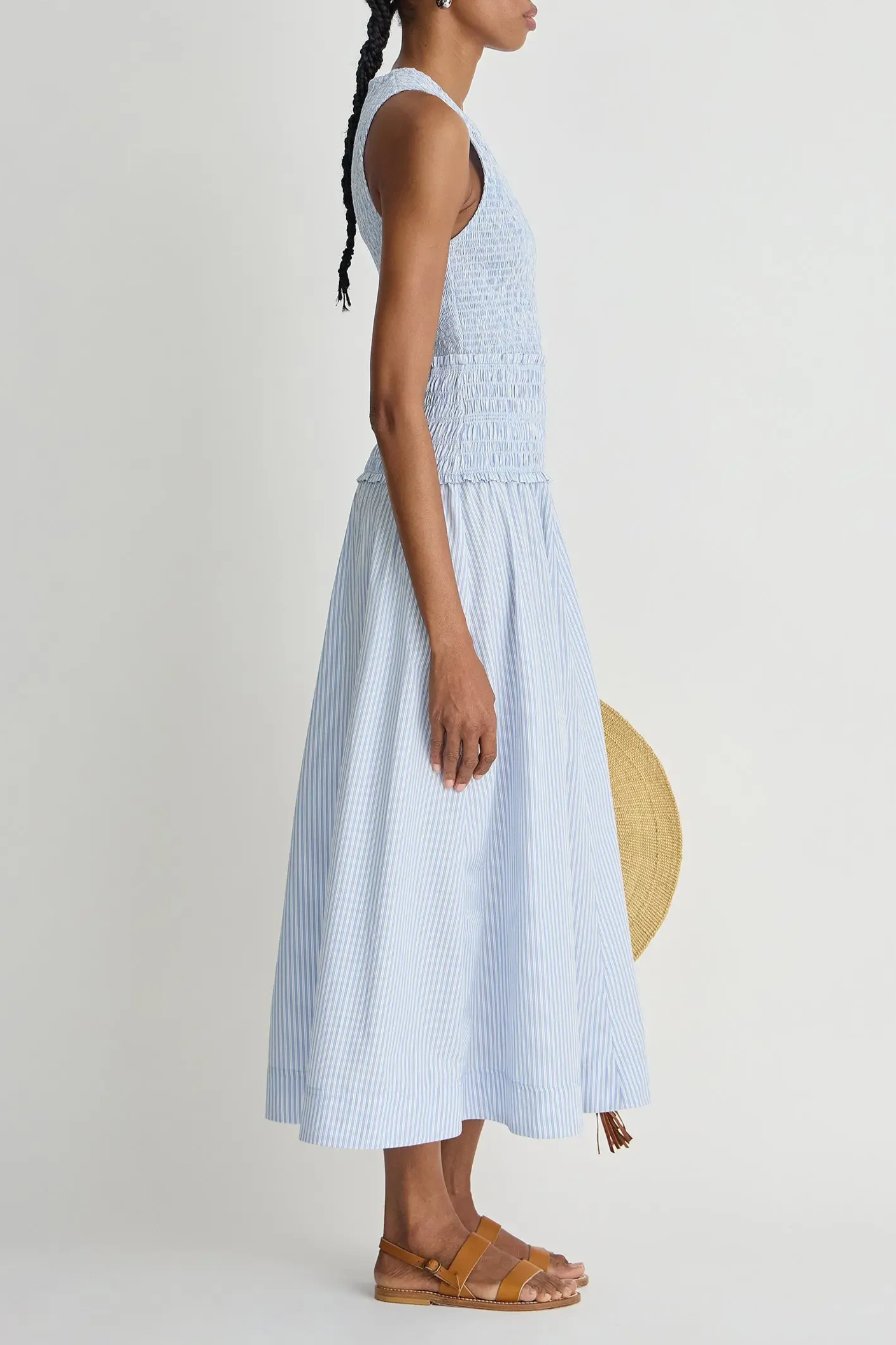 20251116AAPF26Lookbook_Shot_156_3577copy_2c4cf57d-e57a-4175-b535-f106d0f51c17.png
