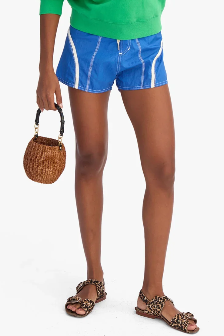 Le-Court-Sweatshirt-Oui---CVA1000675-GRN---Vitoria_3_9d927481-89ed-4129-a770-d5f72d73d6a2_2400x.jpg.png