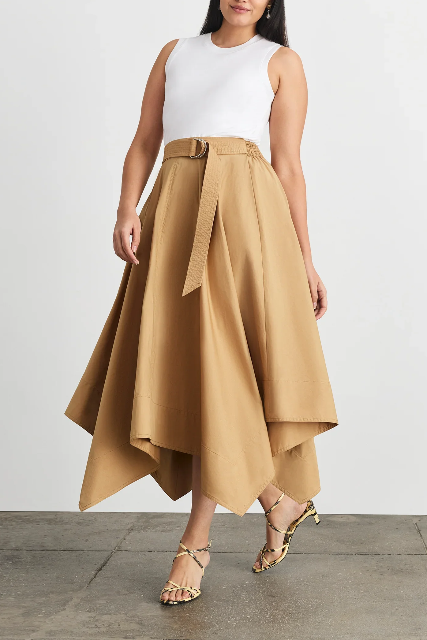 CORNELIA_DRESS_TAN_WHITE_EXTENDED_048_4e5b0738-ccea-4d4b-a1f5-12a8317786c0.jpg.png